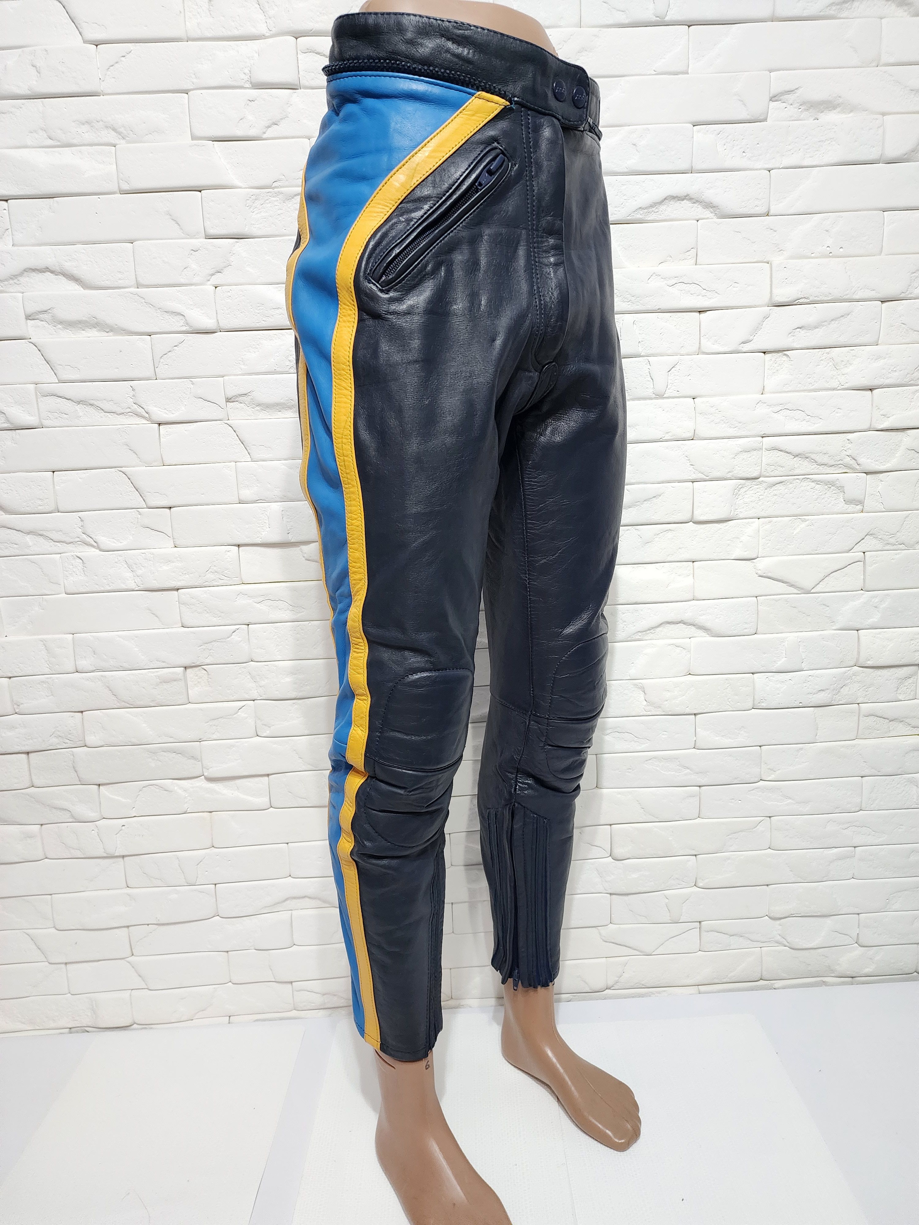 Genuine Leather Black leather biker pants for women. Size 27" / US 4 / IT 40 - 3 Thumbnail