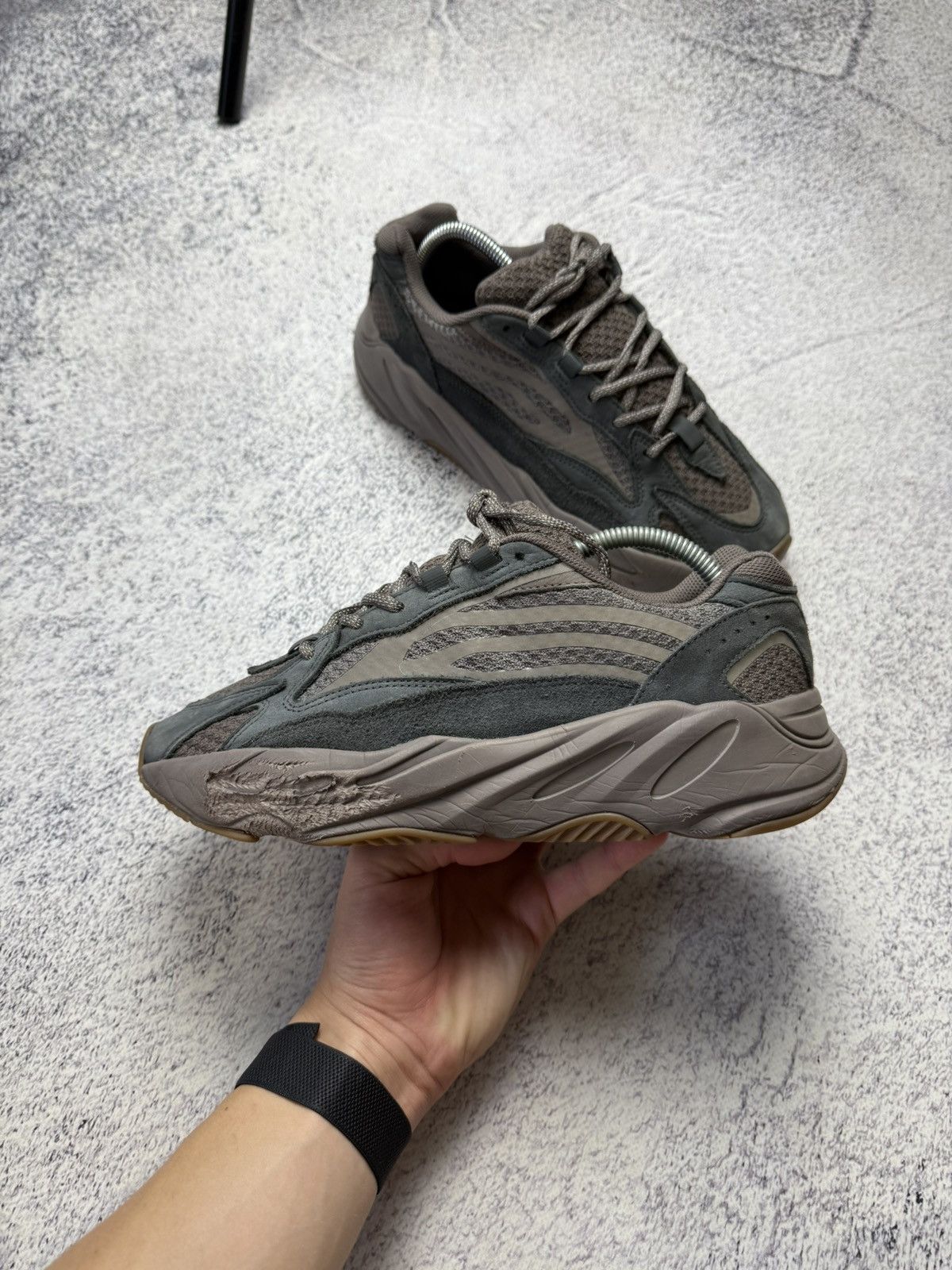 Adidas × Kanye West Adidas Yeezy Boost 700 v2 size 9 Size US 9 / EU 42 - 6 Thumbnail