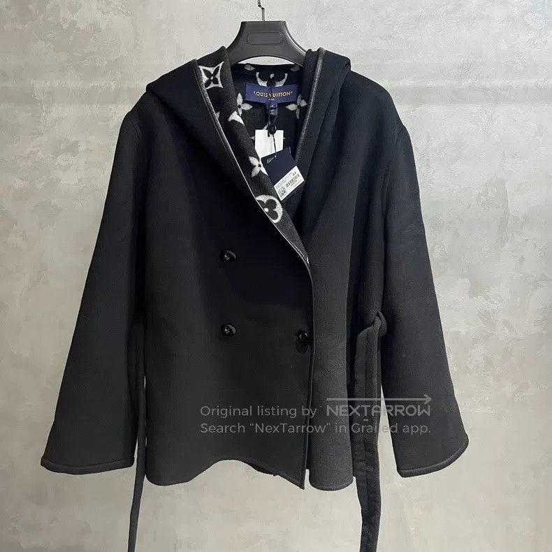 Louis Vuitton Louis Vuitton Black Double Breasted Lace Up Hooded Casual Size M / US 6-8 / IT 42-44 - 1 Thumbnail
