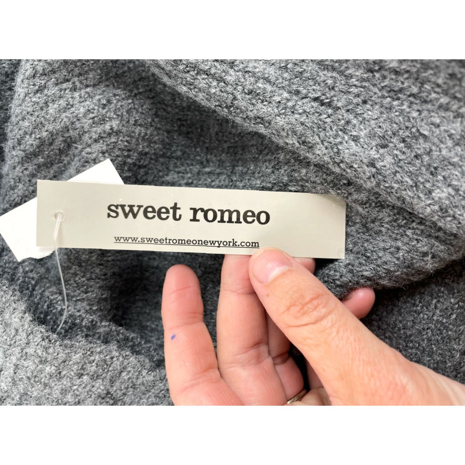 Vintage **Sweet Romeo Women's Large Gray Ribbed Cowl Neck Sweater** User: Sweet Romeo Women's Large Gray Ribbed Cowl Neck Sweater Size L / US 10 / IT 46 - 7 Thumbnail