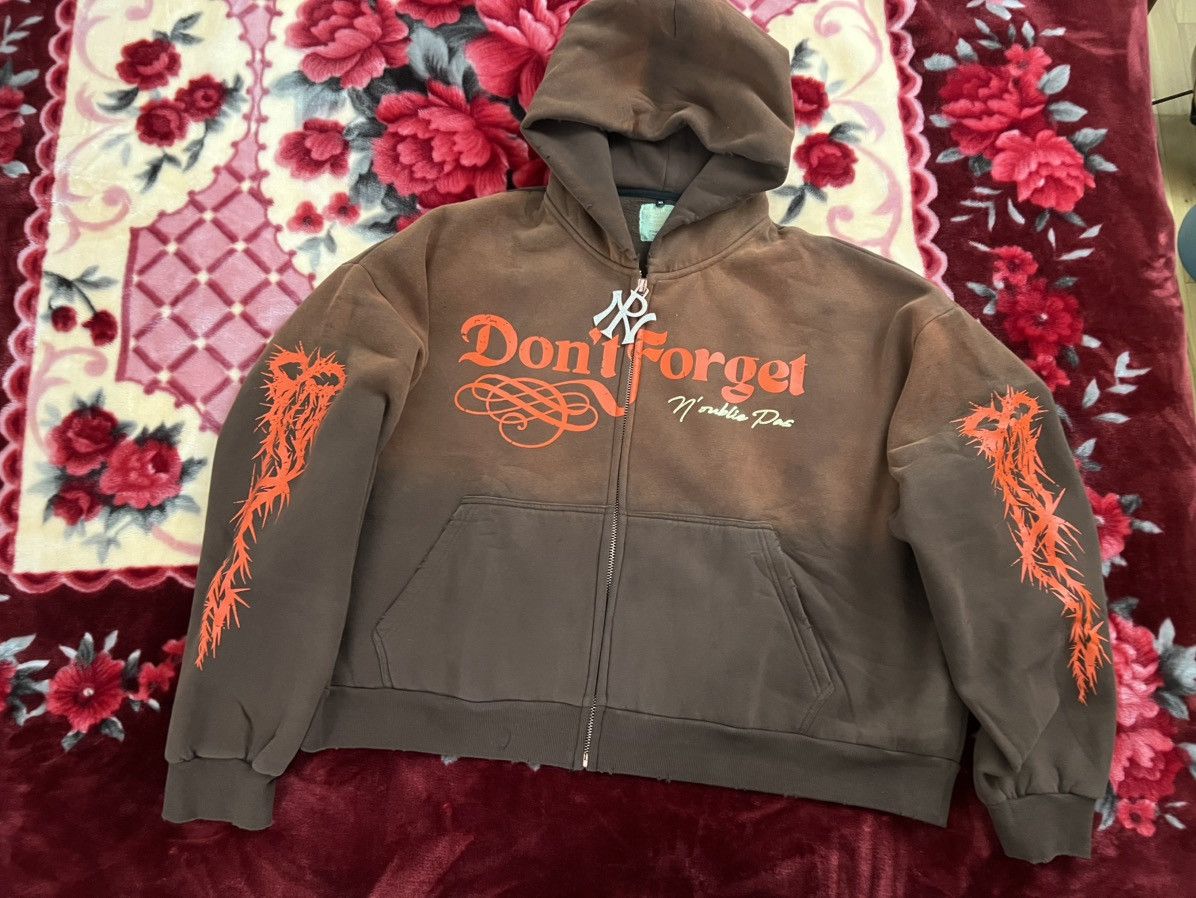 Designer × Other N'oublie Pas Limited Edition Reposado Zip-Up Size