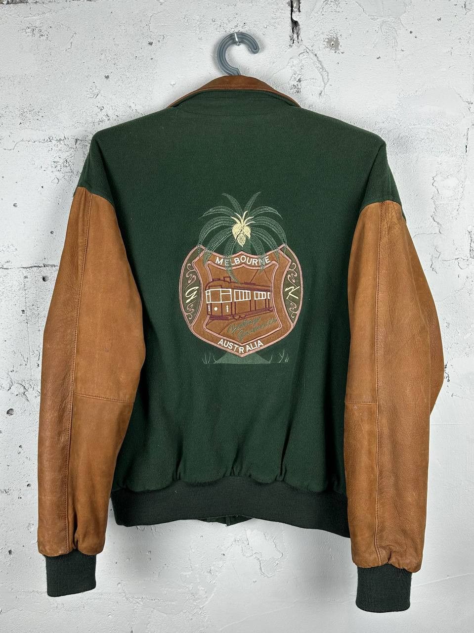 Vintage Vintage Made In Australia Trucker Varsity Jacket Leather Size US L / EU 52-54 / 3 - 3 Thumbnail