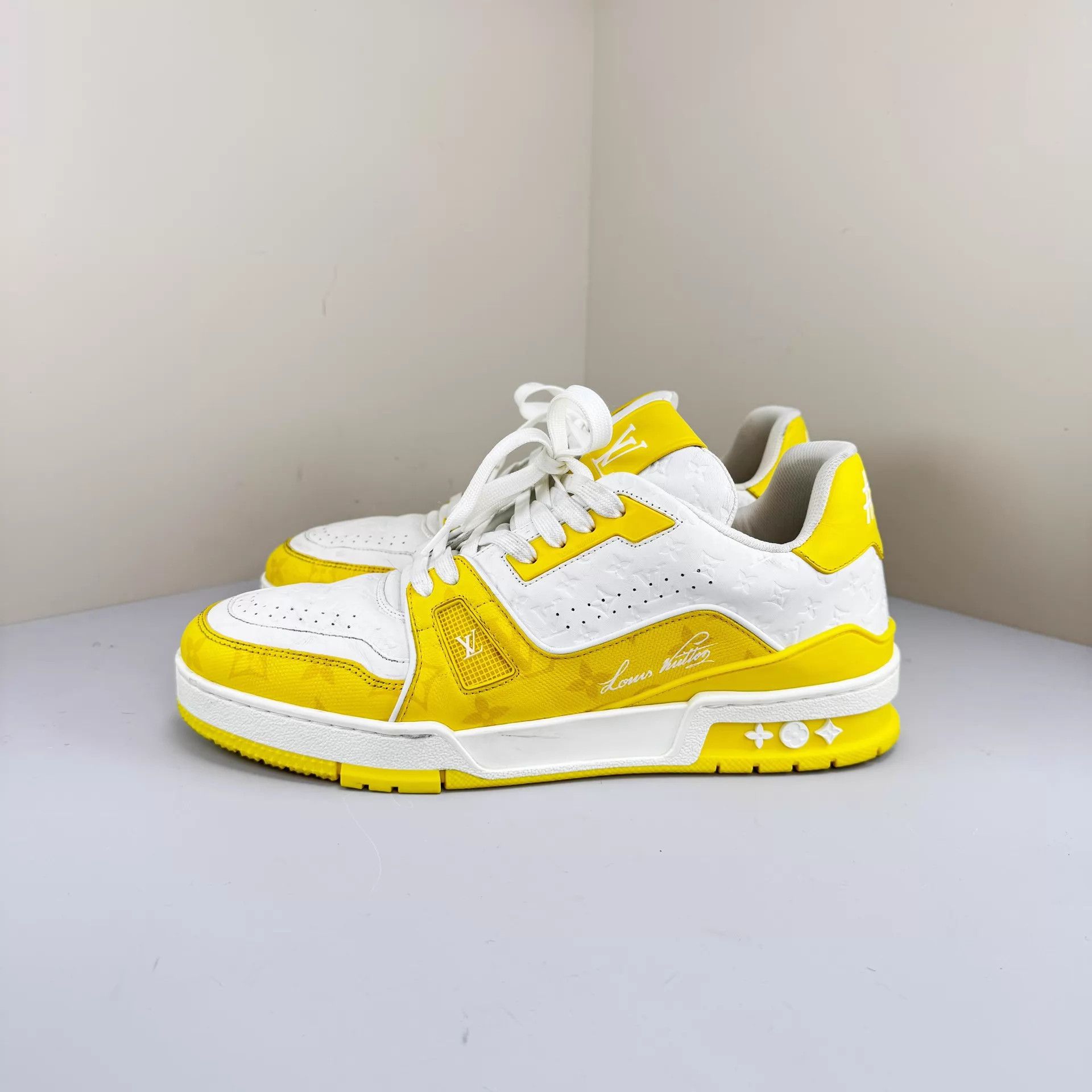 Louis Vuitton LV white yellow embossed Trainer 7 Size US 7 / EU 40 - 1 Thumbnail