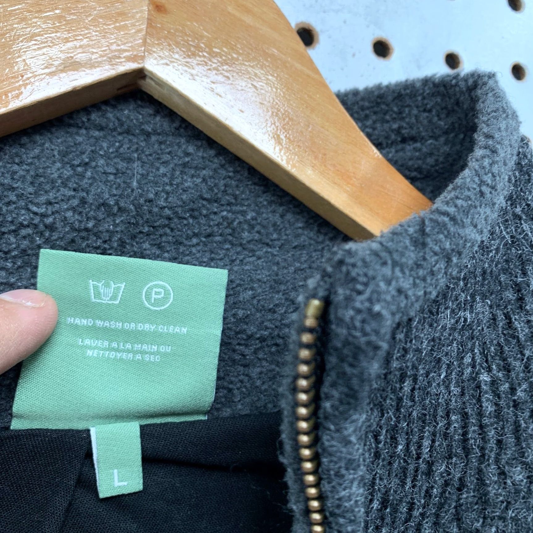 Vintage VINTAGE ARAN Sweater Wool Cardigan L Large Gray Aran Crafts Mens Wool Zip Jacket IRISH Fisherman Knit Crew Neck Cable Knit Winter Fall Spring Casual Size US L / EU 52-54 / 3 - 5 Thumbnail