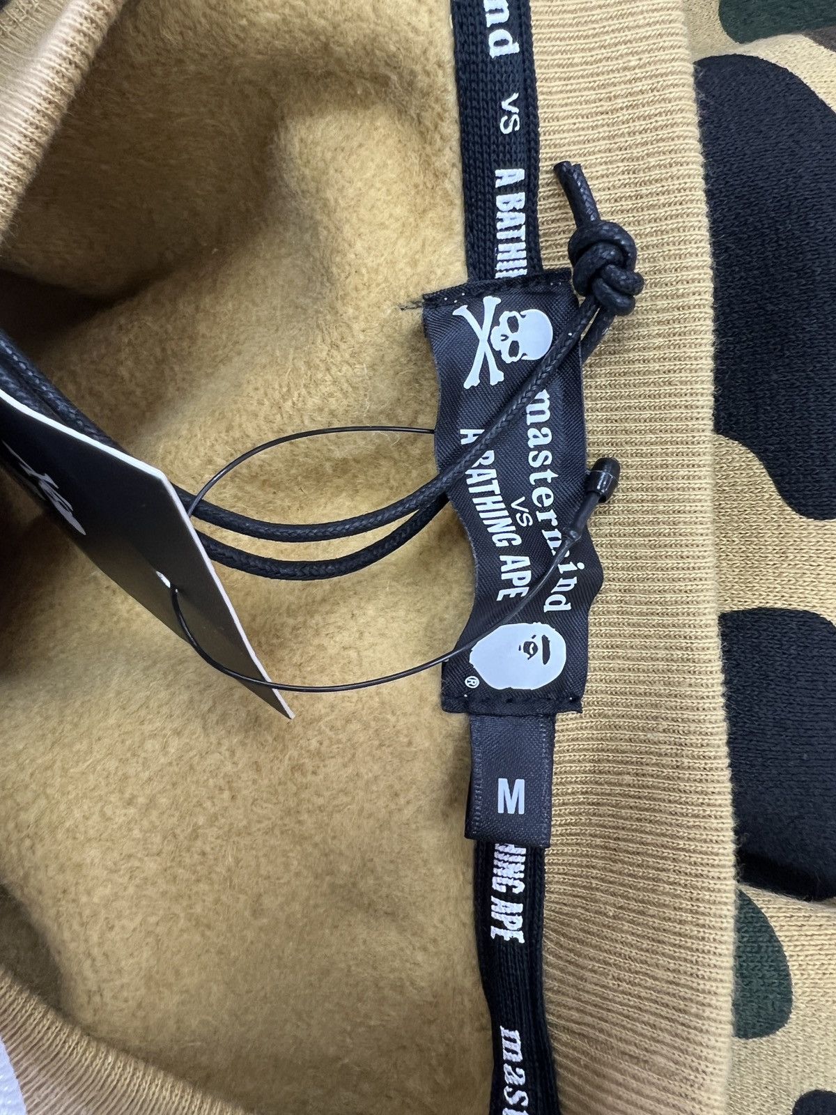 Bape × Mastermind Japan BAPE x MASTERMIND CREWNECK Size US M / EU 48-50 / 2 - 6 Thumbnail