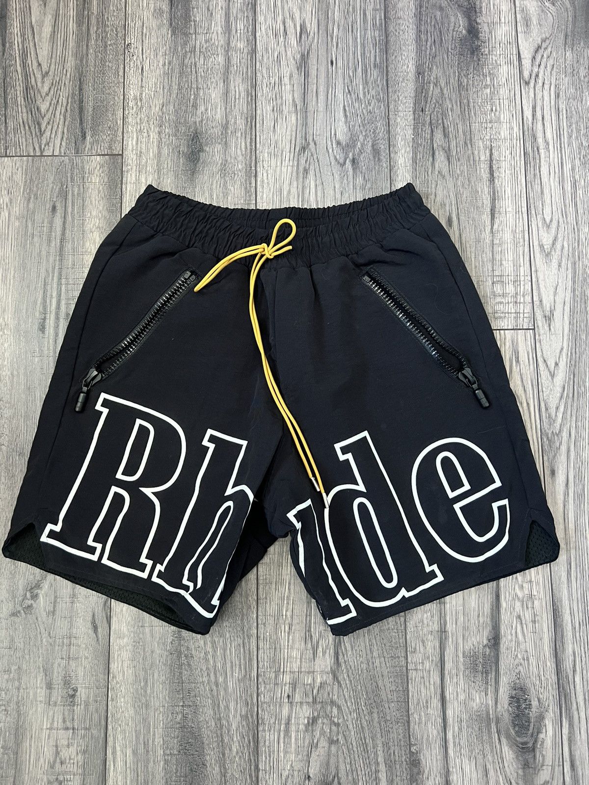 Rhude Rhude black logo shorts Size US 30 / EU 46 - 1 Thumbnail