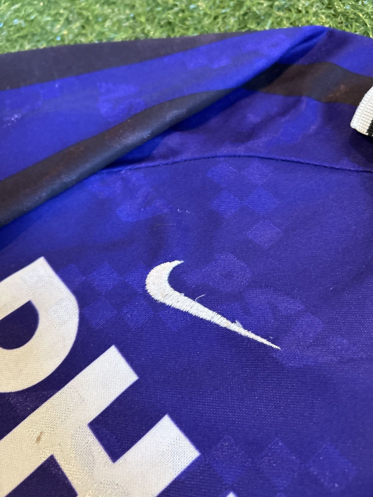 Nike 96/97 PSV Eindhoven Away Shirt Size US XL / EU 56 / 4 - 7 Thumbnail
