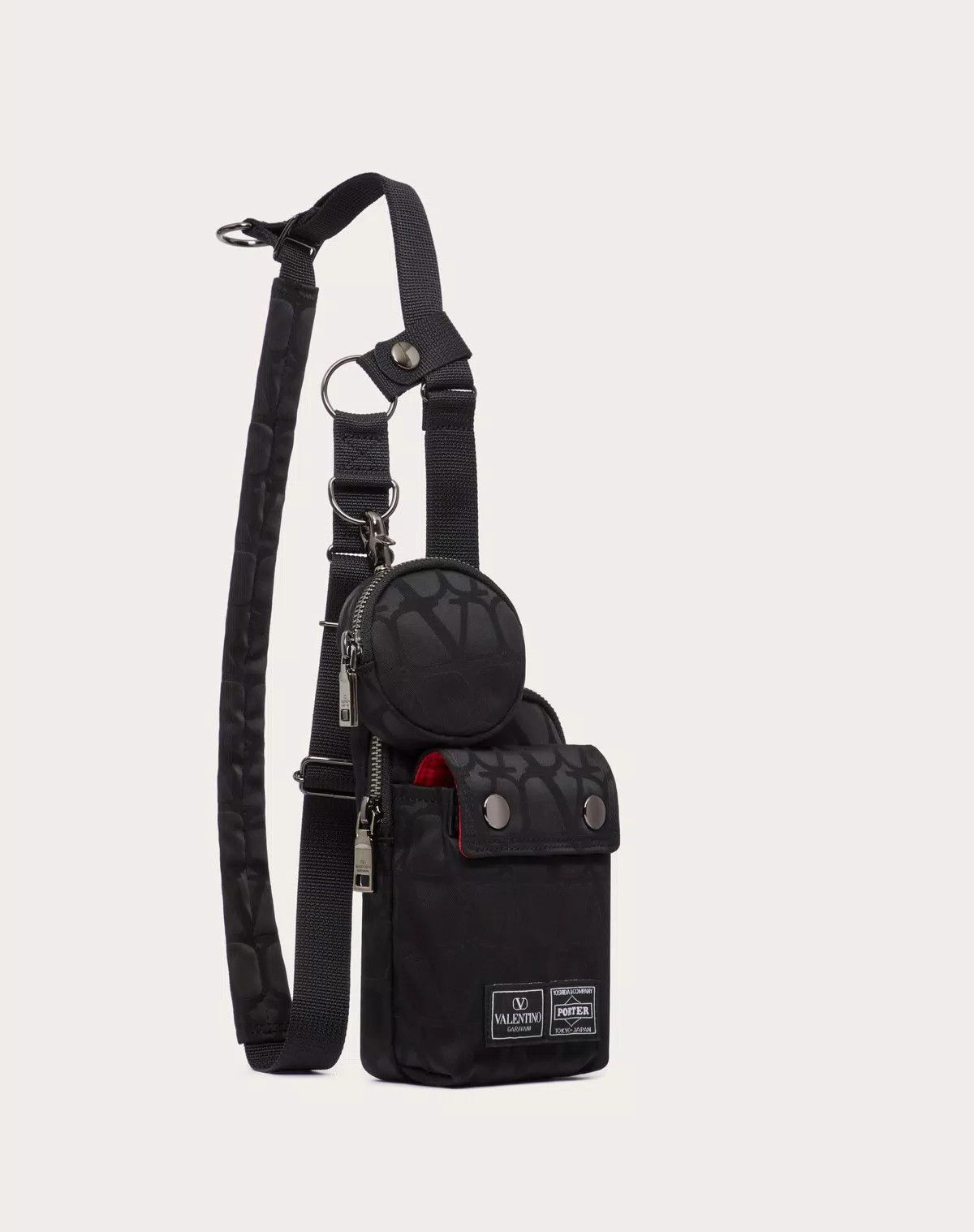 Valentino oc11z0625 Size: 25/Porter Shoulder Pouch in Black Size ONE SIZE - 2 Thumbnail