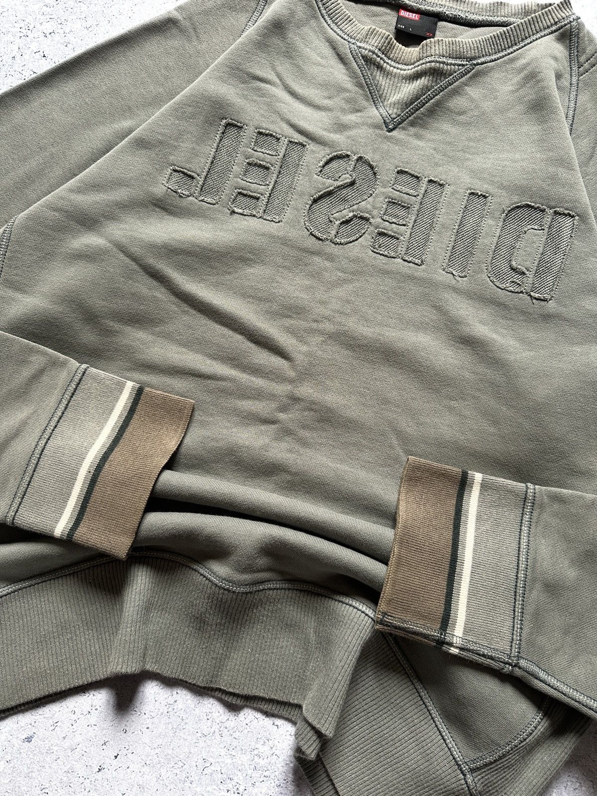 Diesel × Vintage Vintage Diesel Reversed Logo Sweatshirt Olive Spellout Faded Size US L / EU 52-54 / 3 - 5 Thumbnail