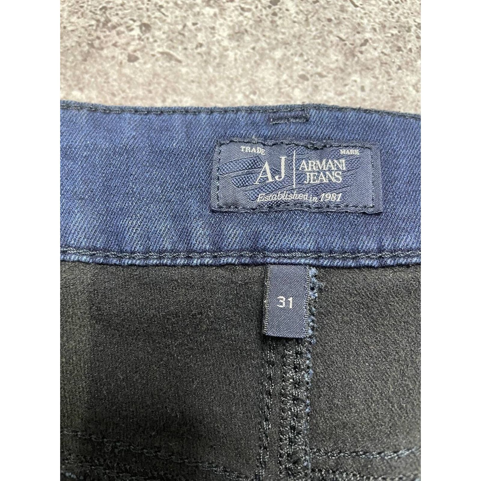 Armani × Emporio Armani × Vintage Vintage Armani Jeans Slim Fit Dark Blue Denim Pants Size 31 Size US 31 - 3 Thumbnail