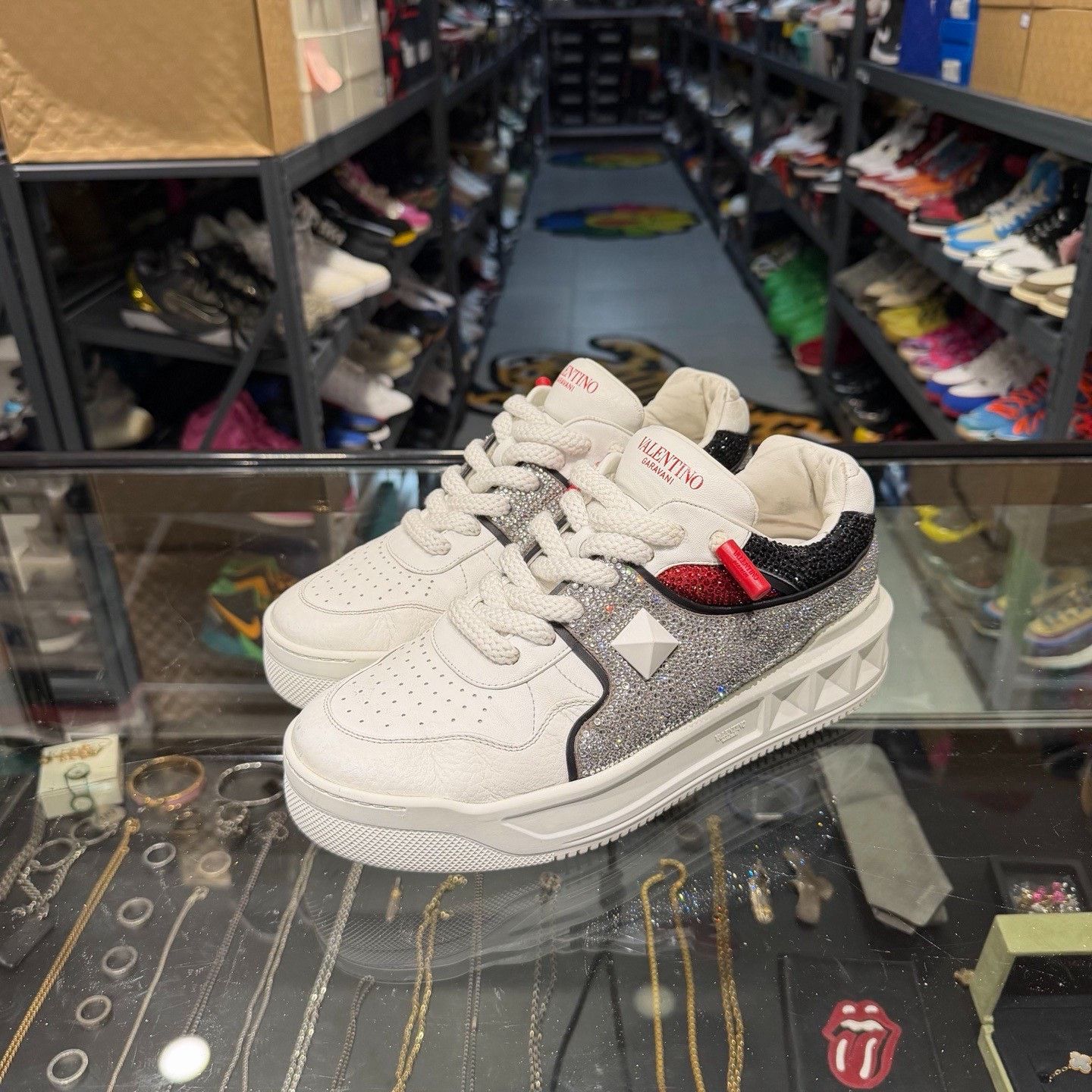 Valentino Valentino Lowtop Sneakers 10.5 Men Size US 10.5 / EU 43-44 - 1 Thumbnail