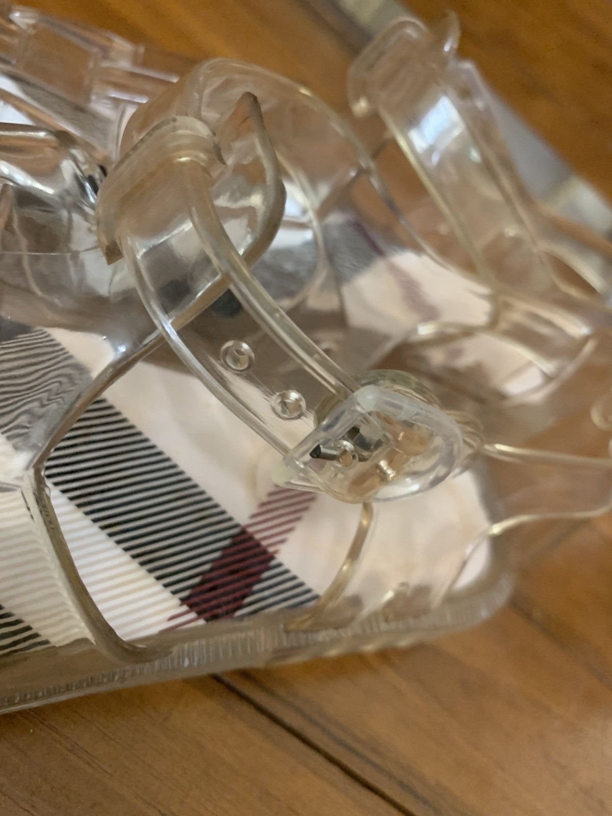 Burberry Burberry transparent sandals for kids Size US 5 / EU 37 - 8 Thumbnail