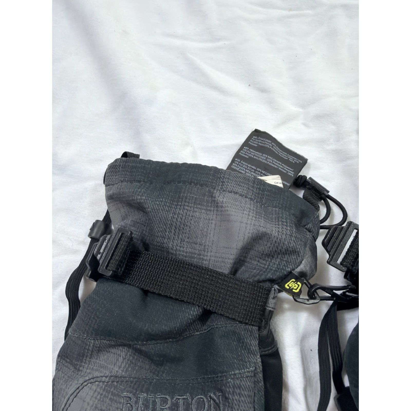 Burton VINTAGE Burton Men’s Small Gray Snowboarding gloves Gray Polyester Nylon Faux Leather Size ONE SIZE - 4 Thumbnail