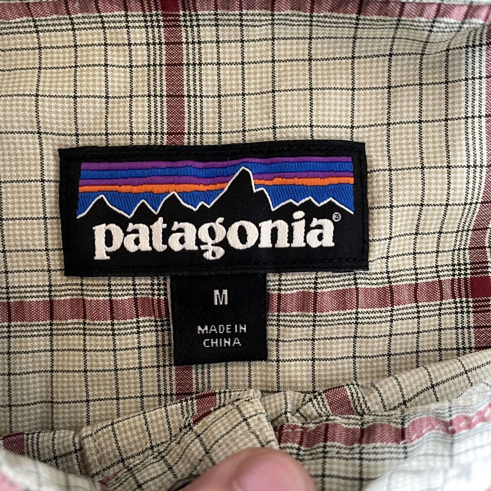 Patagonia Patagonia Shirt Mens Medium Beige Plaid Nylon Short Sleeve Hiking Button Up Mens Casual Outdoor Lightweight Pockets 90s Style? Size US M / EU 48-50 / 2 - 2 Thumbnail