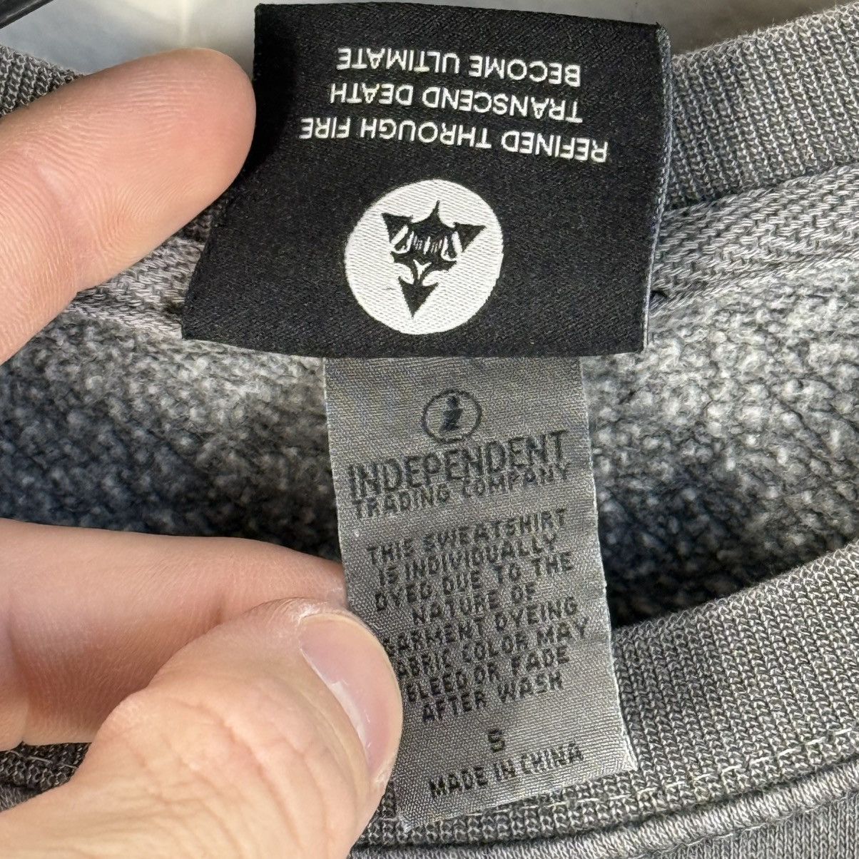 Vintage Ult Unisex Fusion Graphic Crewneck Sweatshirt Charcoal Gray Size US S / EU 44-46 / 1 - 9 Thumbnail