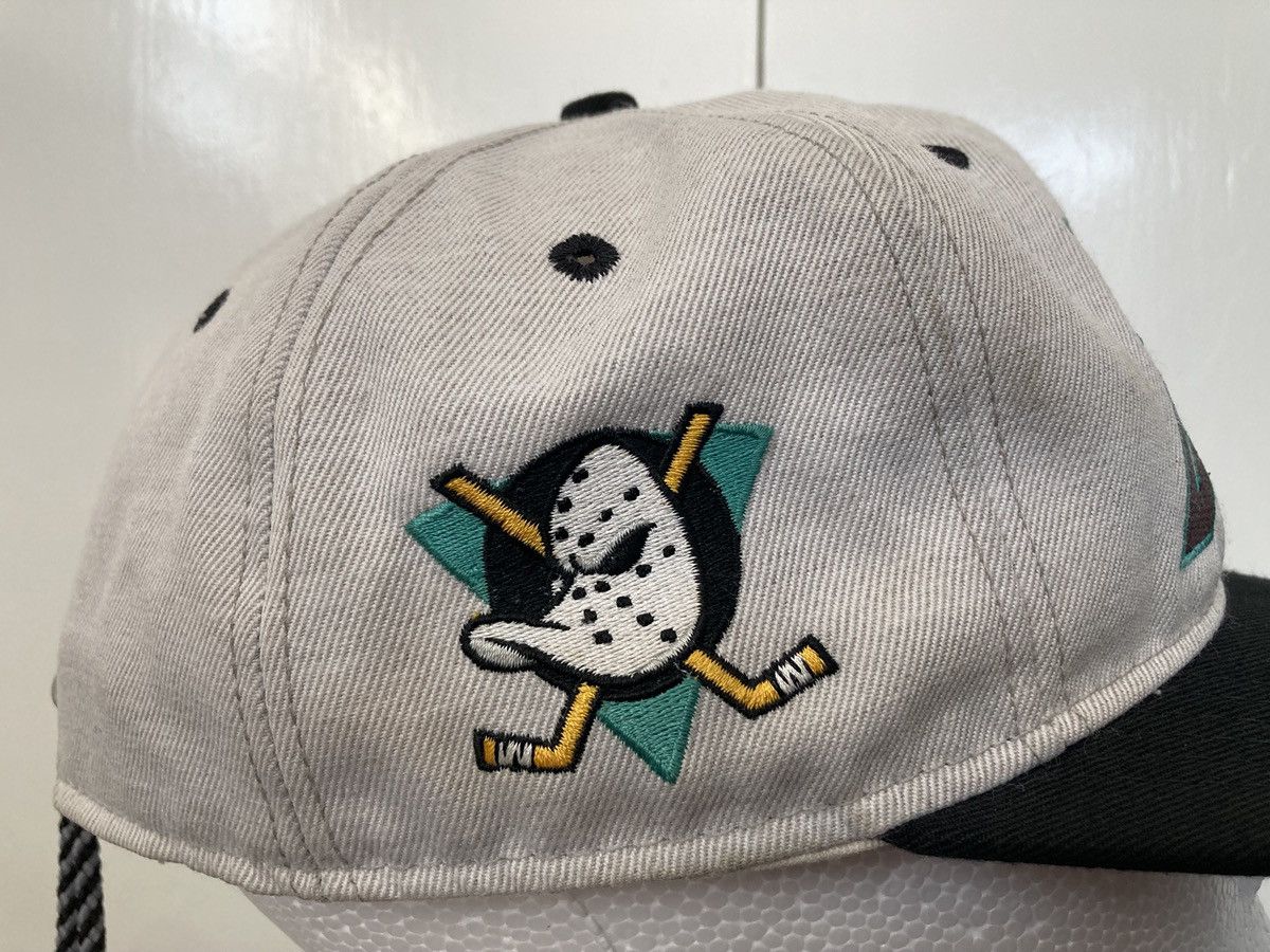 NHL × Vintage ANAHEIM MIGHTY DUCKS HAT CAP #1 APPAREL NHL HOCKEY VINTAGE Size ONE SIZE - 17 Thumbnail
