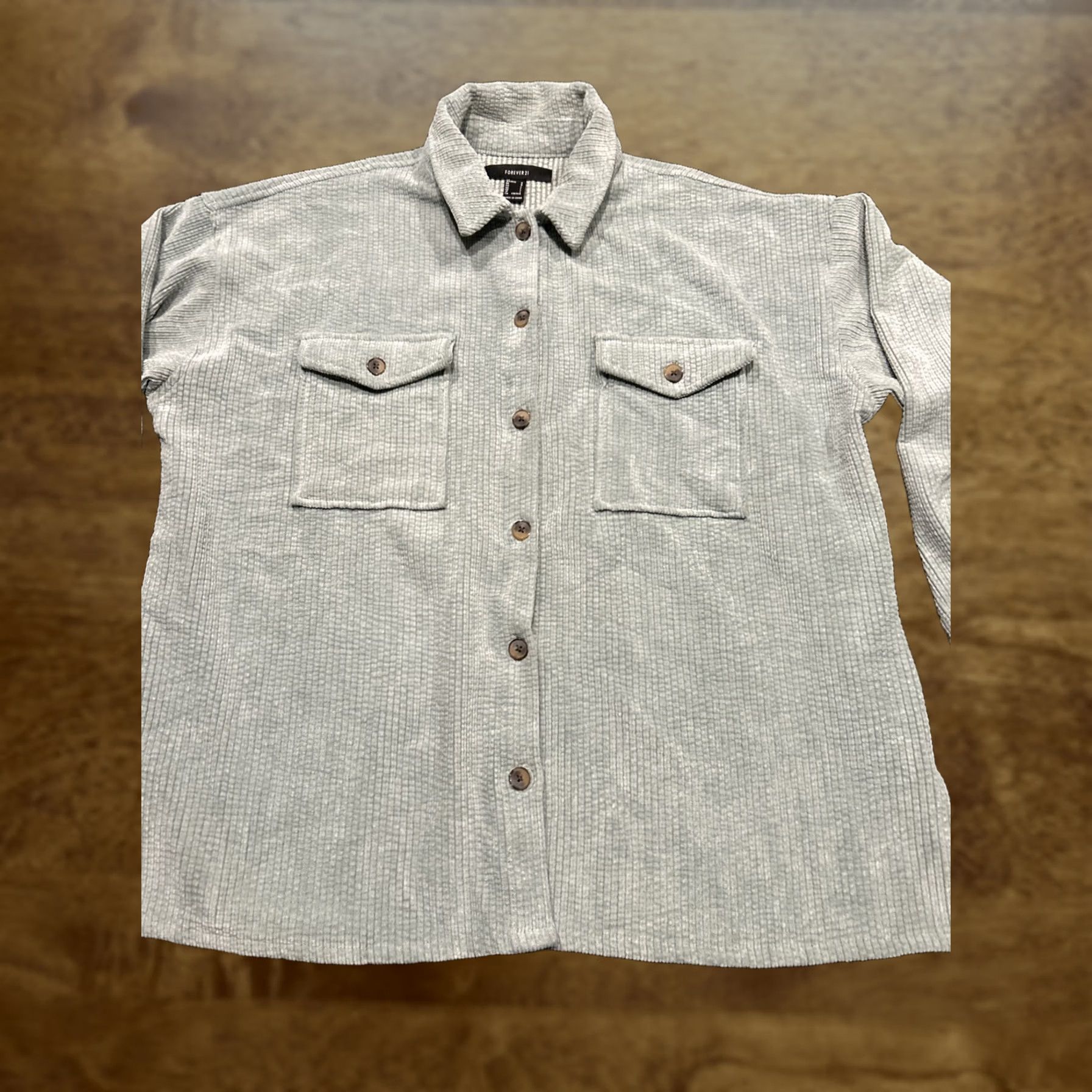Forever 21 FOREVER 21 Shirt Women L Sage Button Up Polyester Blend Oversized 90s 28.5” Length Size L / US 10 / IT 46 - 1 Thumbnail