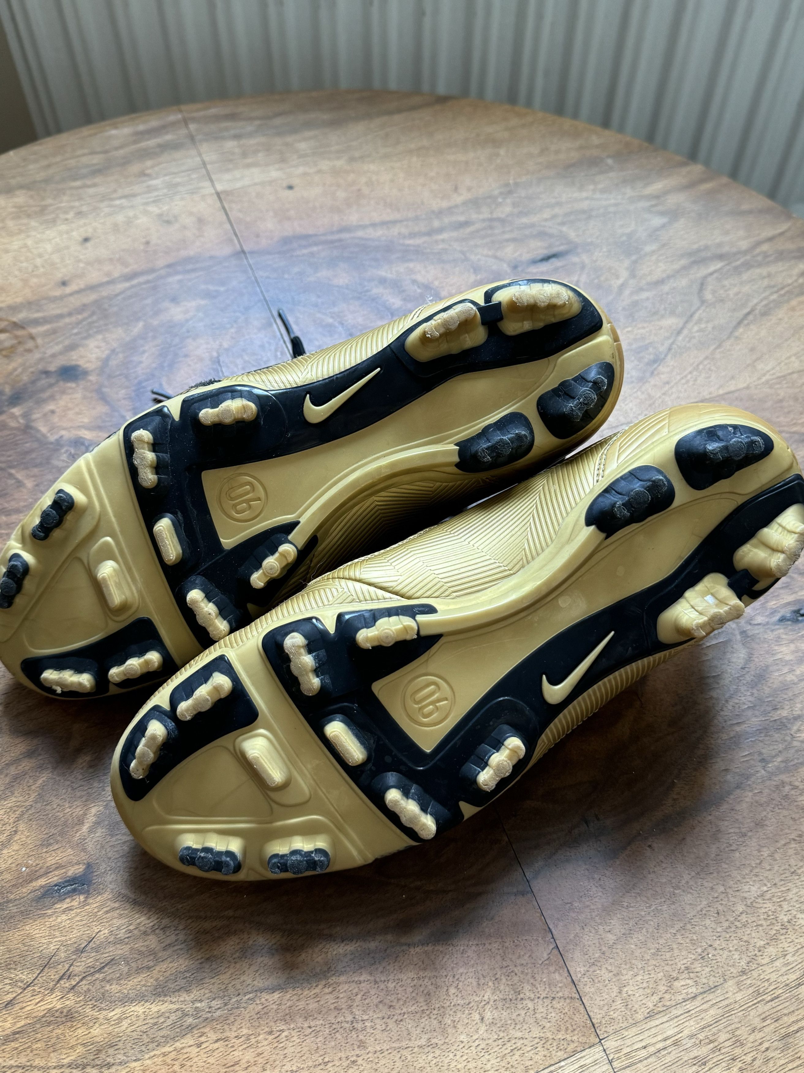 Nike Nike Total 90 Shoot II FG 2008 Gold football boots blokecore Size US 9.5 / EU 42-43 - 6 Thumbnail