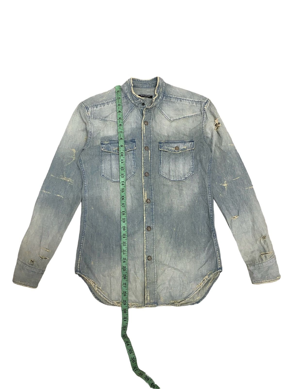Balmain Vintage Balmain Paris Distress Denim Shirt Size US M / EU 48-50 / 2 - 13 Thumbnail