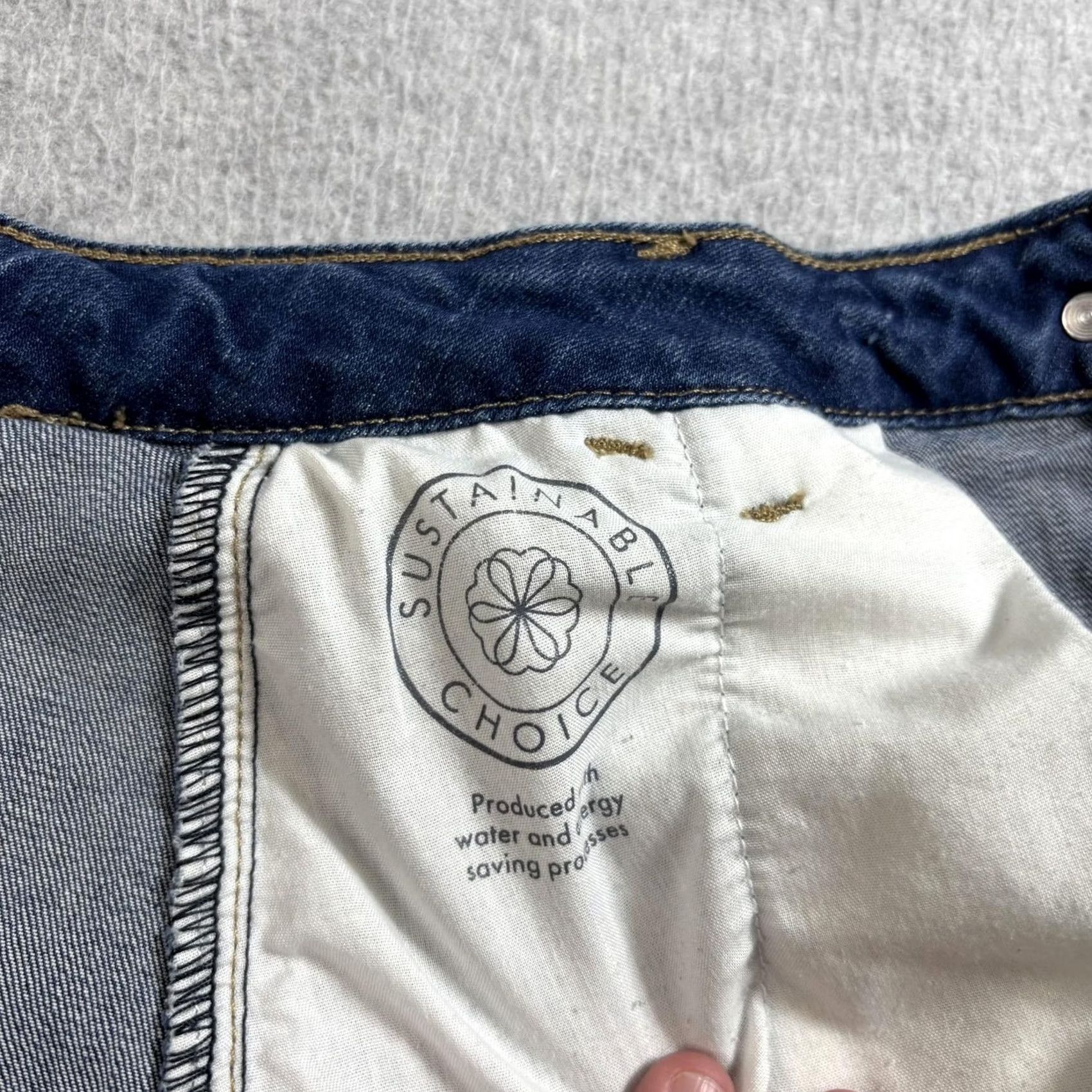 Vintage VINTAGE Lindex Skirt Women S Denim Button Front A-Line Boho Fringe Pockets Midi Blue Denim Size 28" / US 6 / IT 42 - 7 Thumbnail
