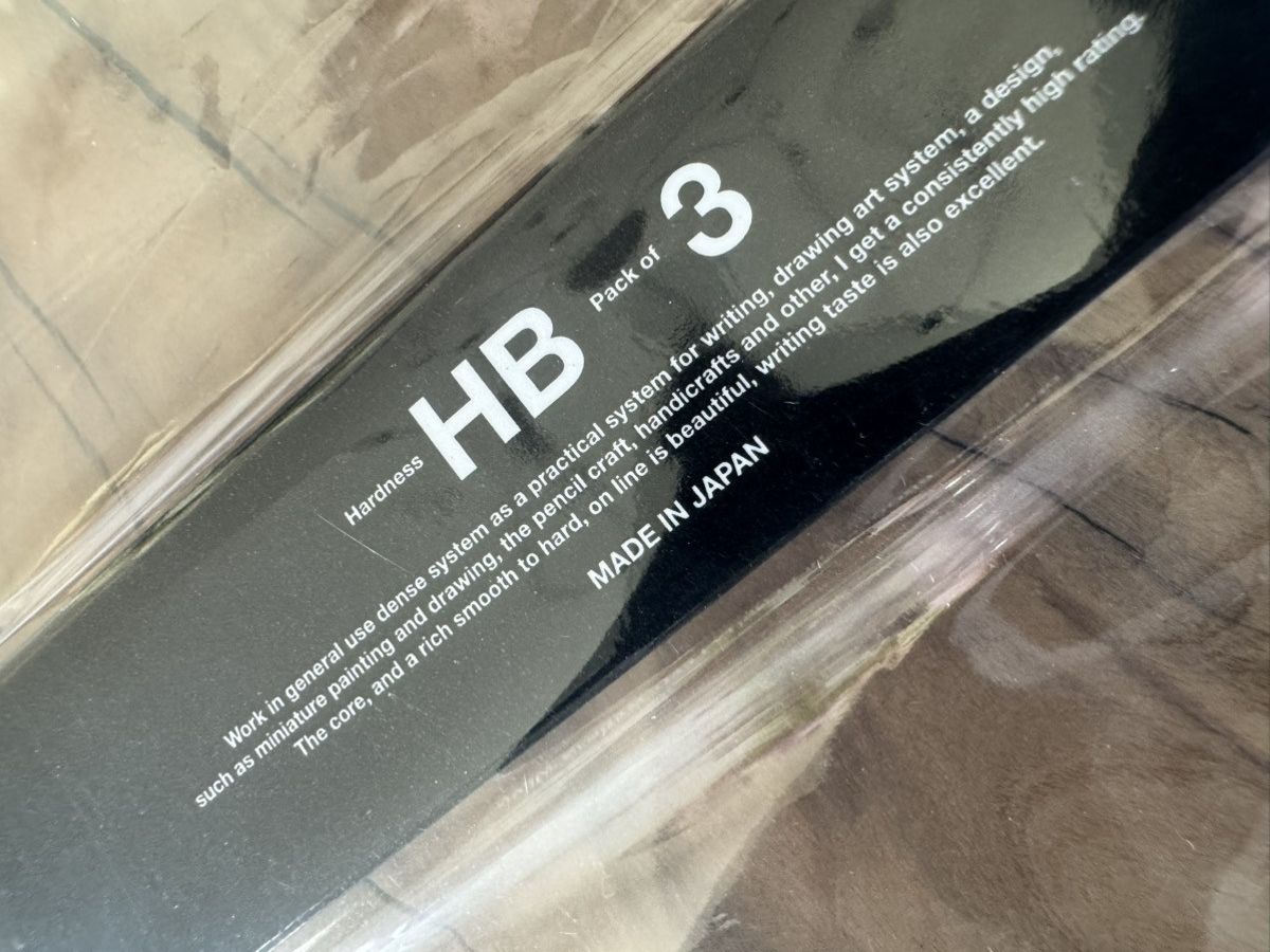 Fragment Design 3-Pack Drawing Pencils - Fragment Design x HYPEBEAST Size ONE SIZE - 8 Thumbnail