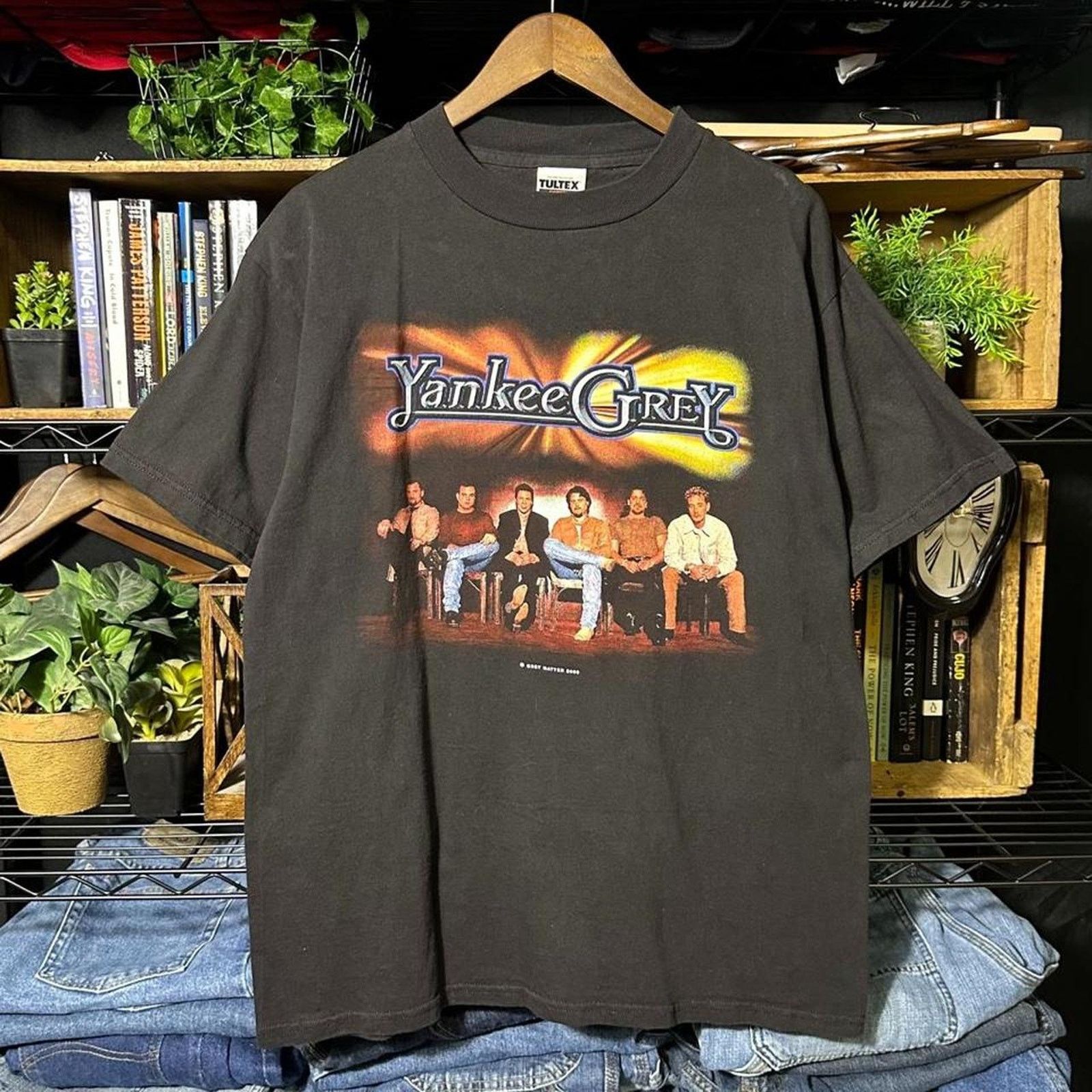 Tultex Vintage 2000s Yankee Grey Concert Shirt Country Music Tee Size US L / EU 52-54 / 3 - 1 Thumbnail