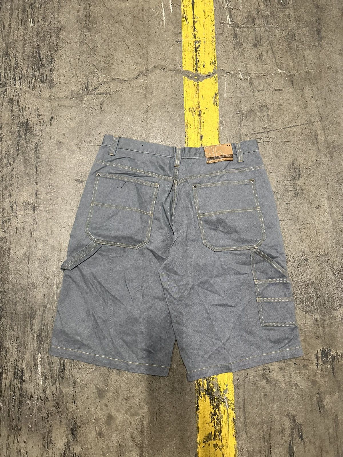Vintage Y2K baggy cargo shorts Size US 38 / EU 54 - 1 Thumbnail