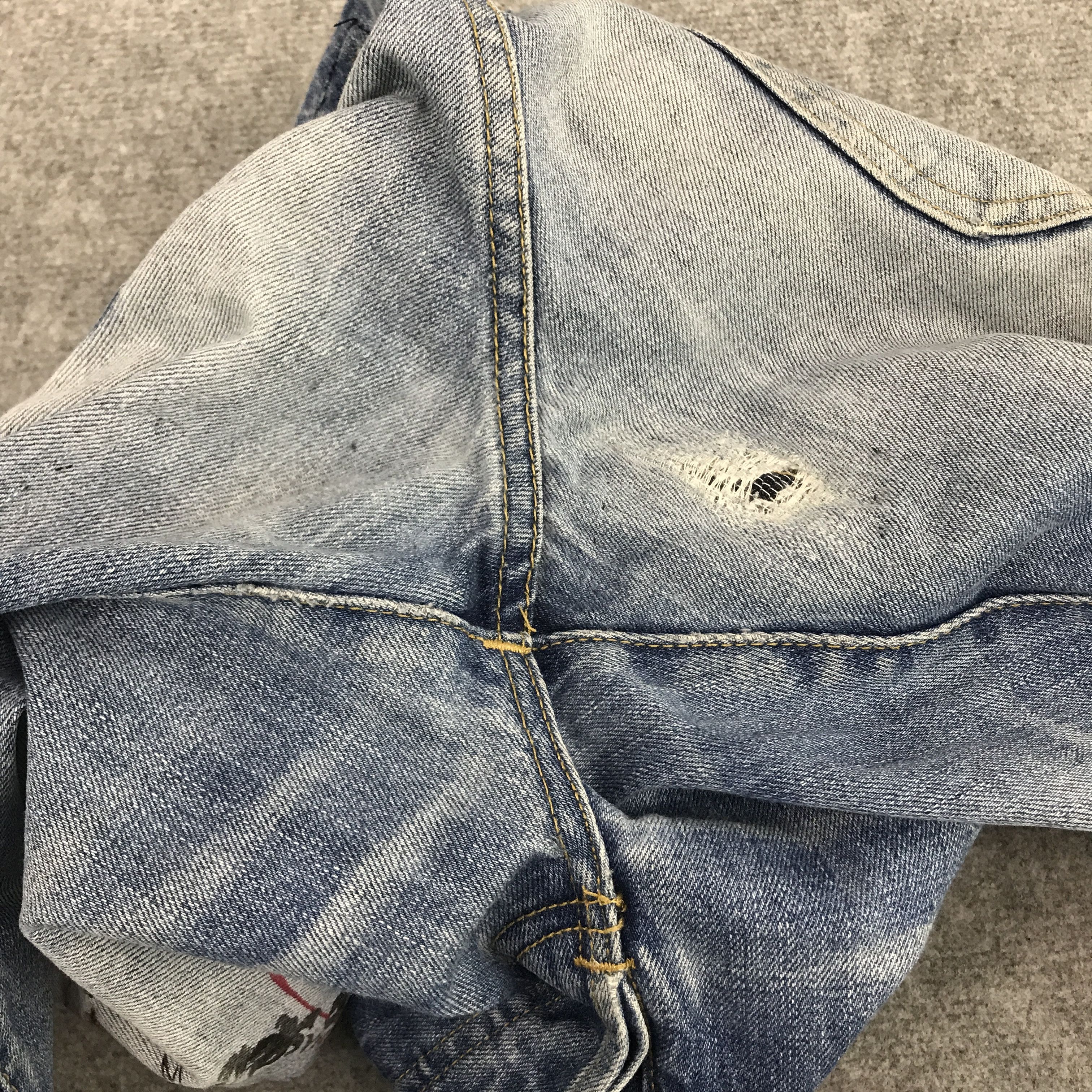 Japanese Brand Fish Koi Distressed Style Denim Jeans Size US 31 - 10 Thumbnail