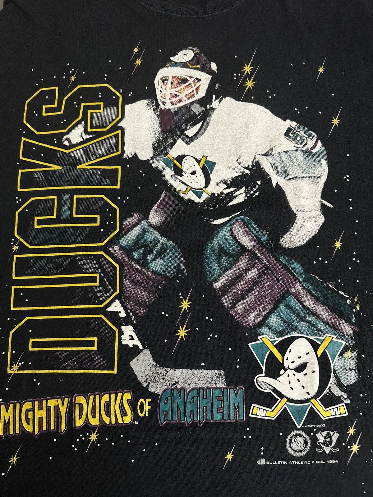 NHL × Vintage Vintage 90s Anaheim Mighty Ducks AOP Bulletin Athletic OSFA Size US XL / EU 56 / 4 - 2 Thumbnail
