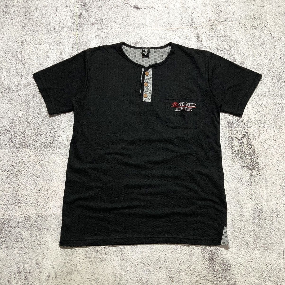 Japanese Brand 2000s T&C Surf Pocket Logo Traditional Tee Gothic Punk Style Size US M / EU 48-50 / 2 - 1 Thumbnail