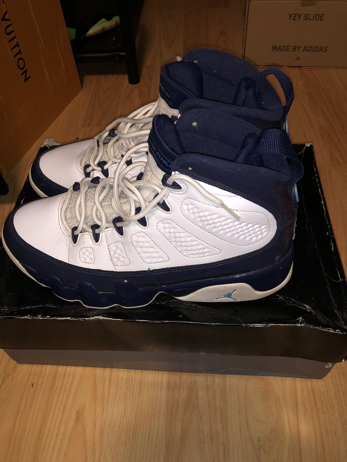 Nike Air Jordan 9 Retro UNC Blue - Size 9 Size US 9 / EU 42 - 2 Thumbnail
