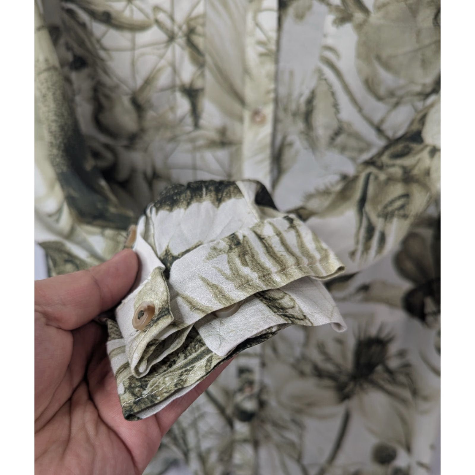 Anthropologie Anthropologie The Romy Manel Villalonga Relaxed Button Shirt Women XS Floral White Green Pattern Bohemian Classic long sleeve 100% viscose Size XS / US 0-2 / IT 36-38 - 3 Thumbnail