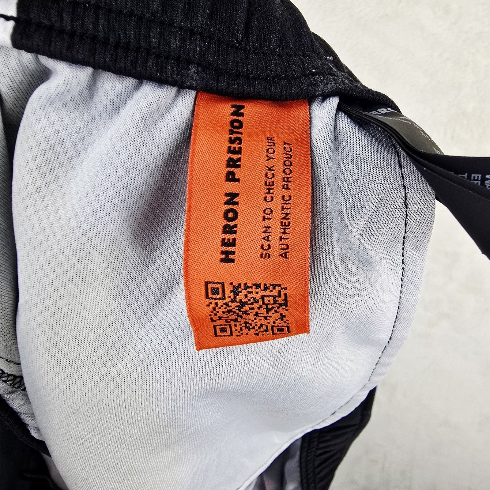 Heron Preston Heron Preston Dry Fit Shorts Mens XXL Y2K Tribal Flames Size US 34 / EU 50 - 6 Thumbnail
