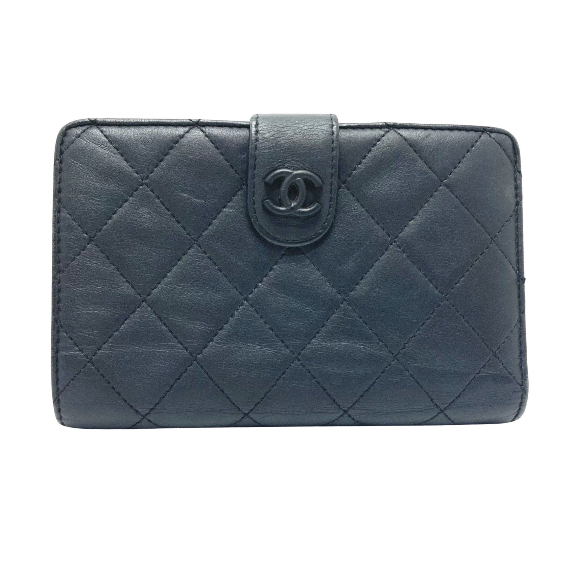 Chanel Chanel Matelassé wallet Size ONE SIZE - 1 Thumbnail