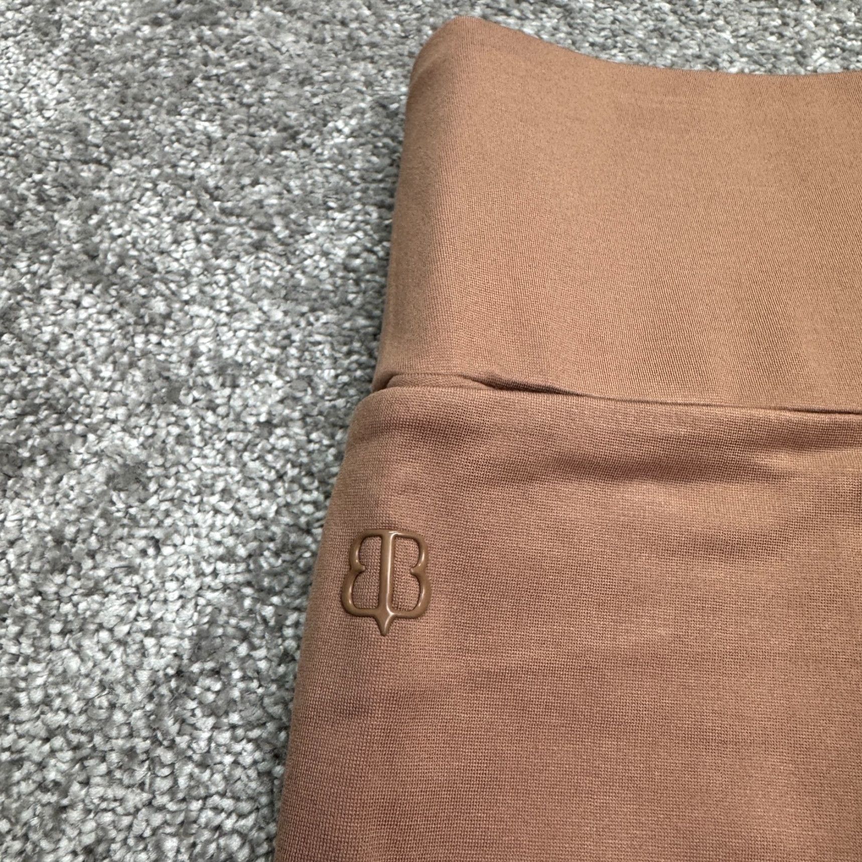 Vintage Betabrand Power Down Skinny Yoga Pants Womens XXL Petite Brown NWT 37x25 Pants Brown Yoga Sweatpants Women 2XL Petite Size 40" / US 18 - 4 Thumbnail