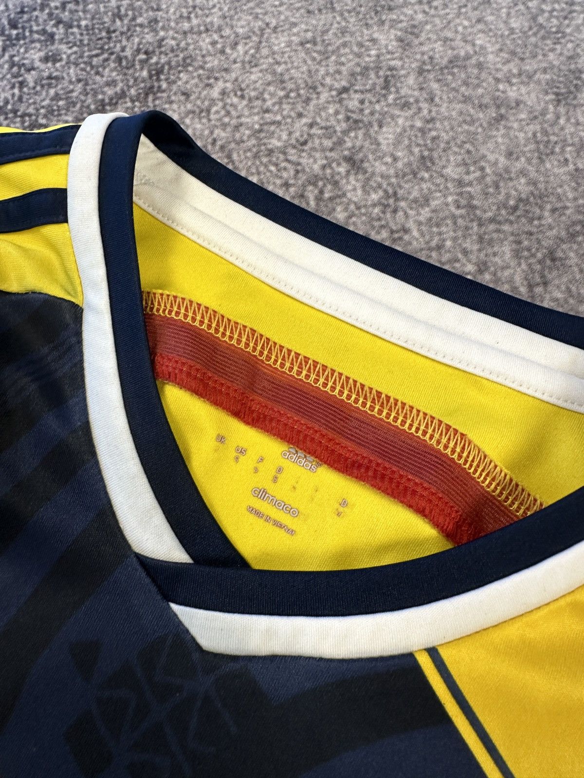 Adidas Adidas Columbia Soccer Jersey Streetwear Rare Style S USA Size US S / EU 44-46 / 1 - 3 Thumbnail