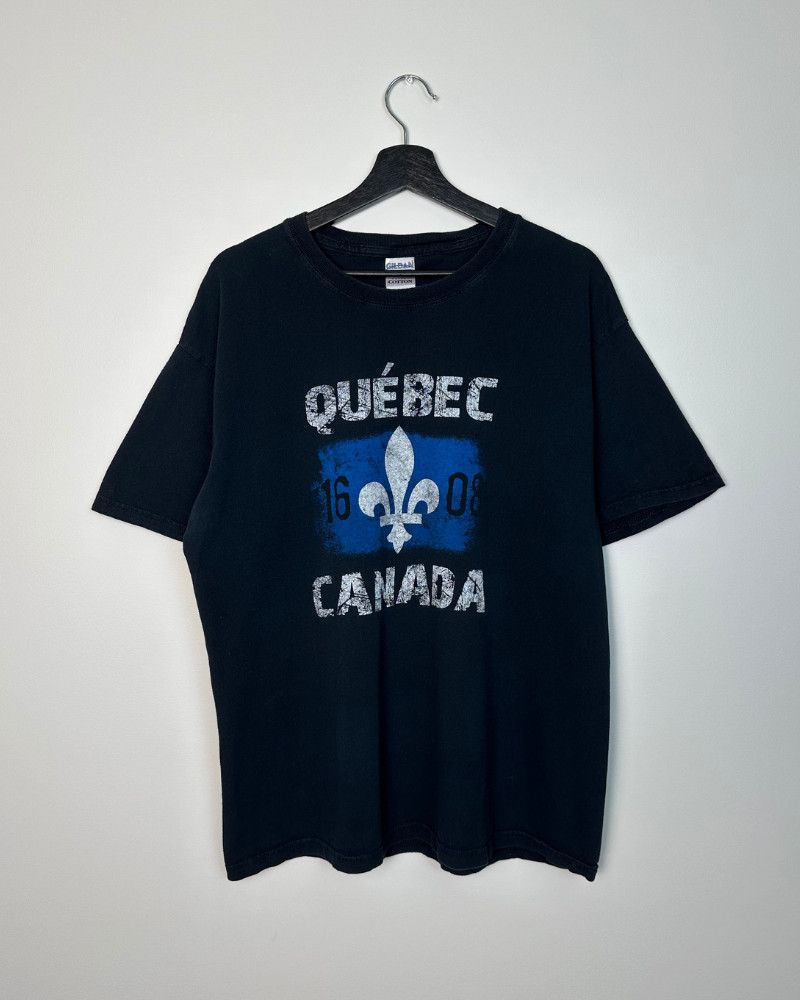 Gildan × Vintage Vintage Gildan Quebec Canada Men's Blue T-Shirt - Size Large Size US L / EU 52-54 / 3 - 4 Thumbnail
