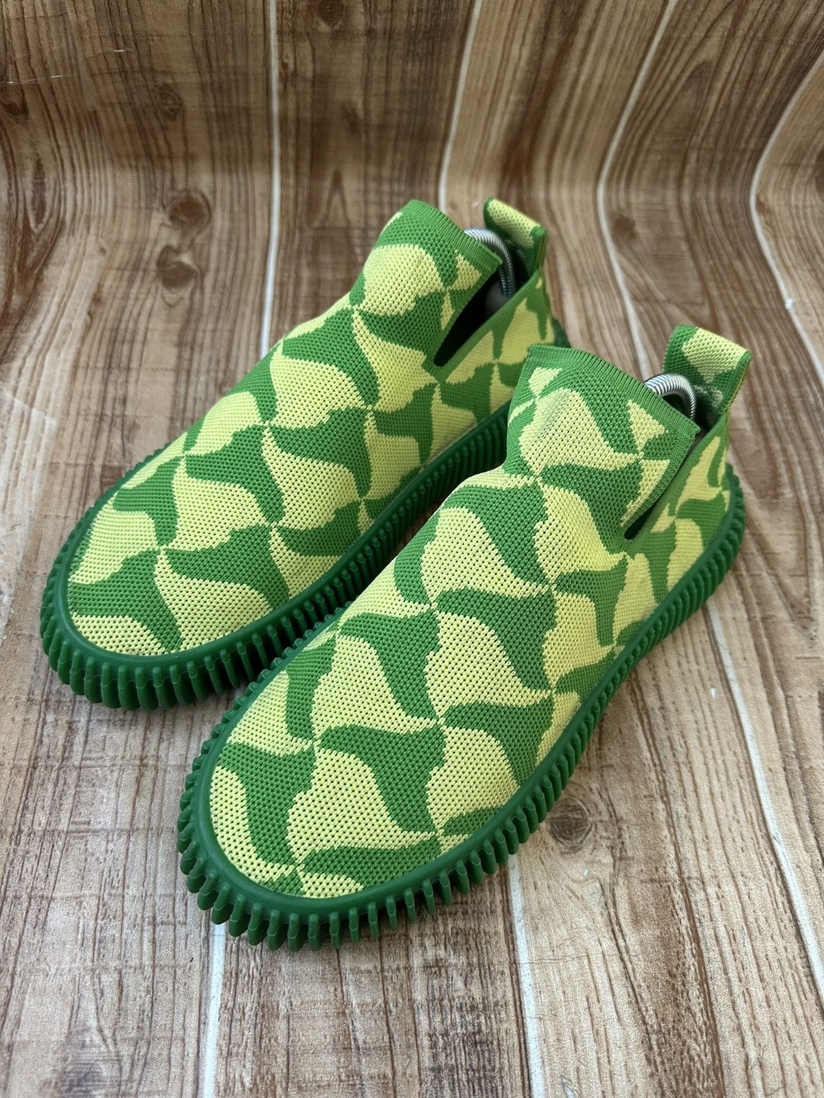 Bottega Veneta Bottega Veneta Wavy Triage Tech Ripple Sneaks Size US 9 / EU 42 - 2 Thumbnail