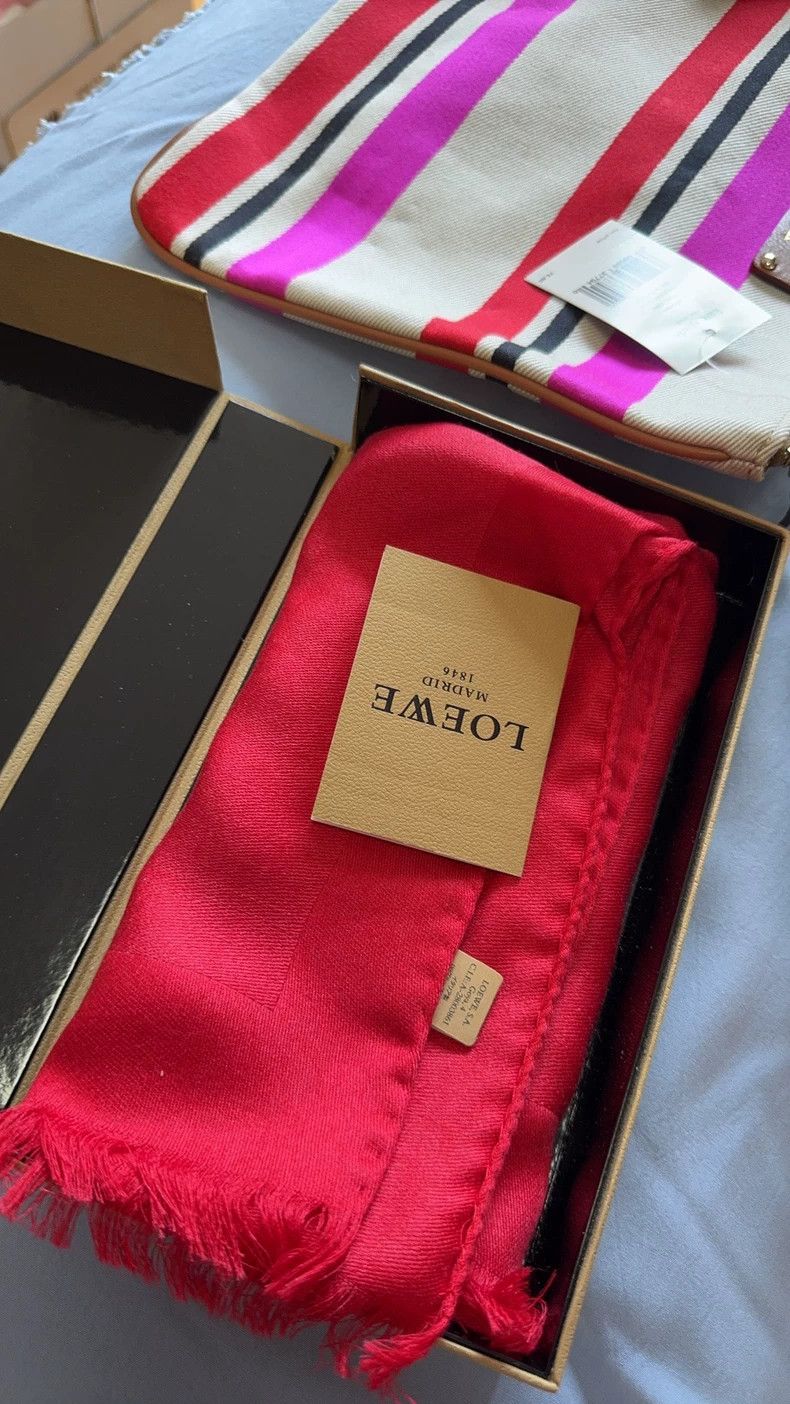 Loewe LOEWE Red scarf Size ONE SIZE - 1 Thumbnail