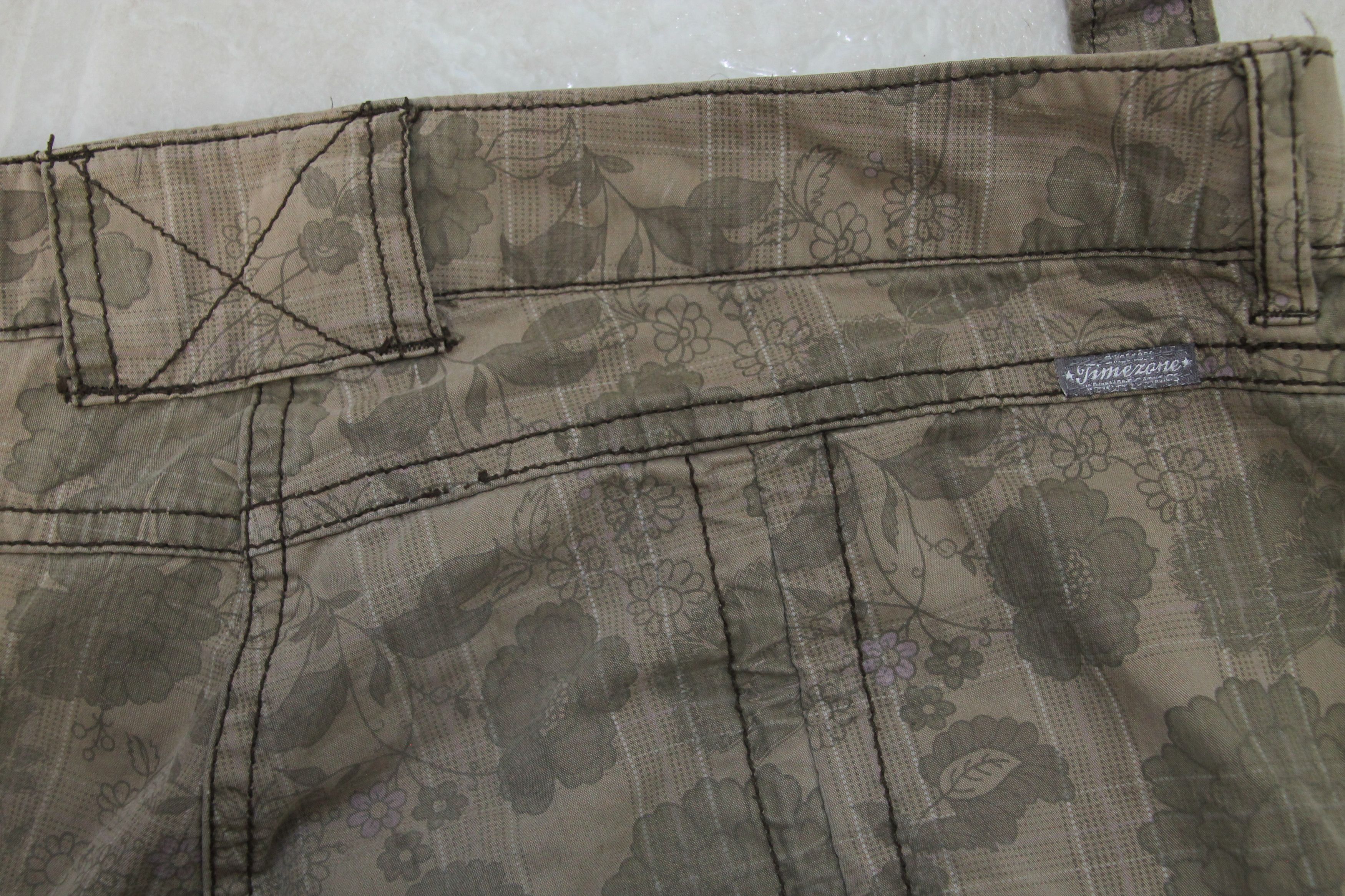 Other Timezone Beige Cargo Pants Size US 33 - 7 Thumbnail
