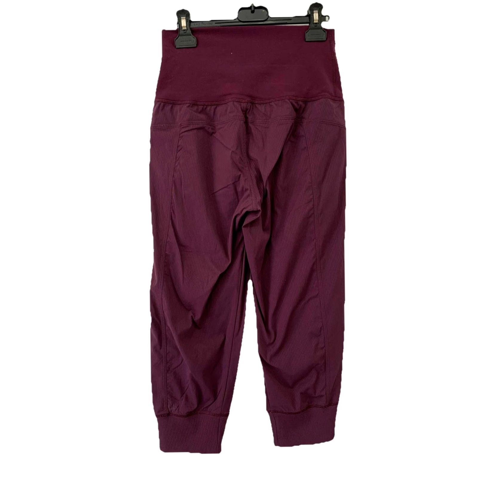 Lululemon Lululemon Burgundy Dance Studio Crop Pants Sz 4 High Waist Relaxed Fit #P6 Size 27" / US 4 / IT 40 - 2 Thumbnail