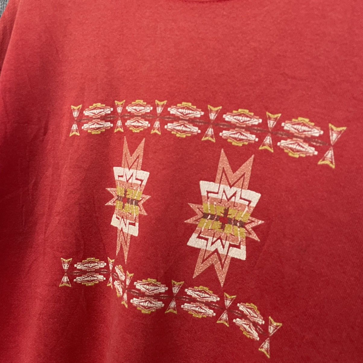 Native × Pendleton × Vintage Vintage 90s Pendleton Native Motive Sunfaded Crewneck Size US M / EU 48-50 / 2 - 2 Thumbnail