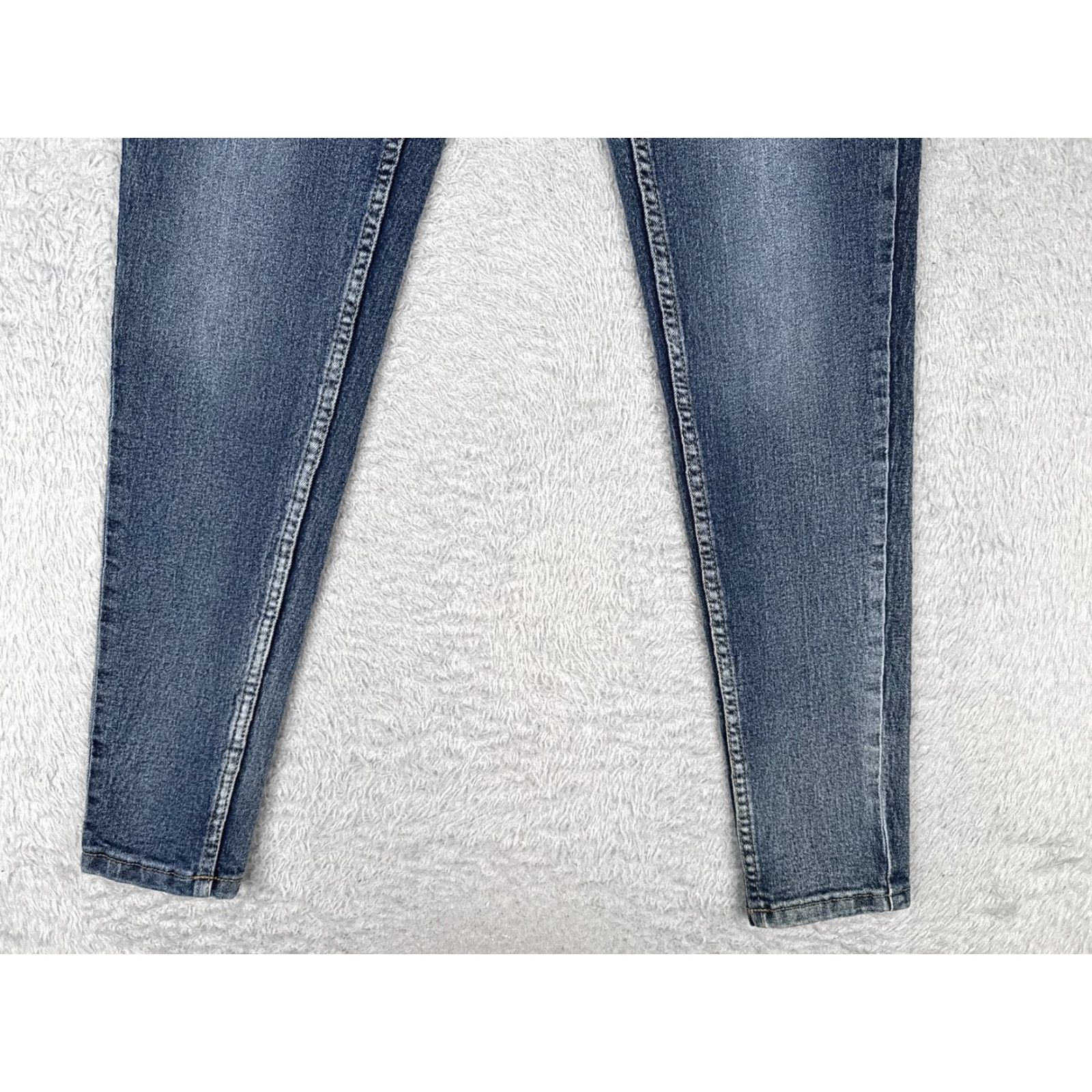 Venus Venus Jeans Womens 6 Medium Wash Skinny Stretch Mid Rise Denim Zip Fly 5 Pocket Size 28" / US 6 / IT 42 - 2 Thumbnail