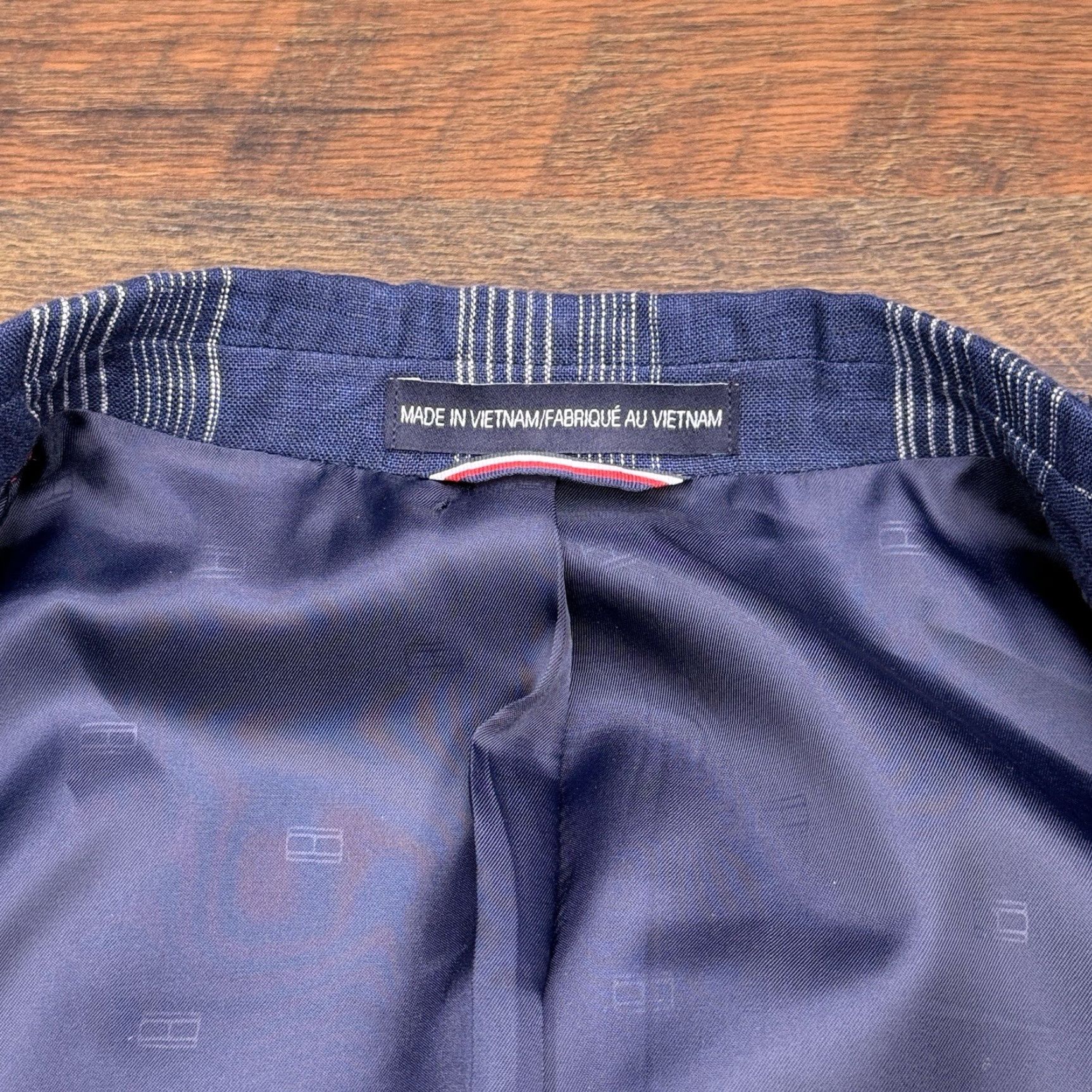Tommy Hilfiger Tommy Hilfiger Blazer Linen Navy Plaid 40R Mens Sport Coat Regular Fit Notch Lapel Two-Button Double-Vented Jacket Short Description: None Size 40R - 4 Thumbnail