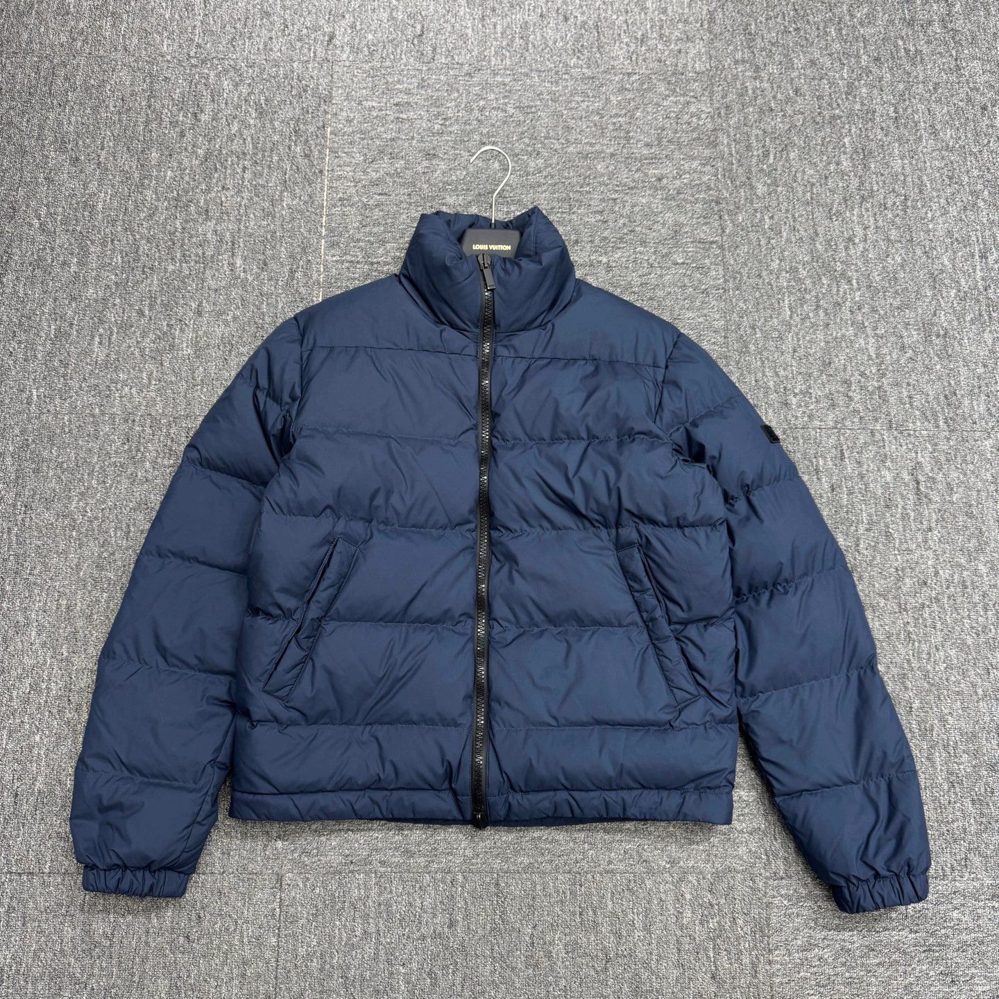 Dior Dior Puffer Jacket 44 98 New Missing Zip Pull Size US S / EU 44-46 / 1 - 1 Thumbnail