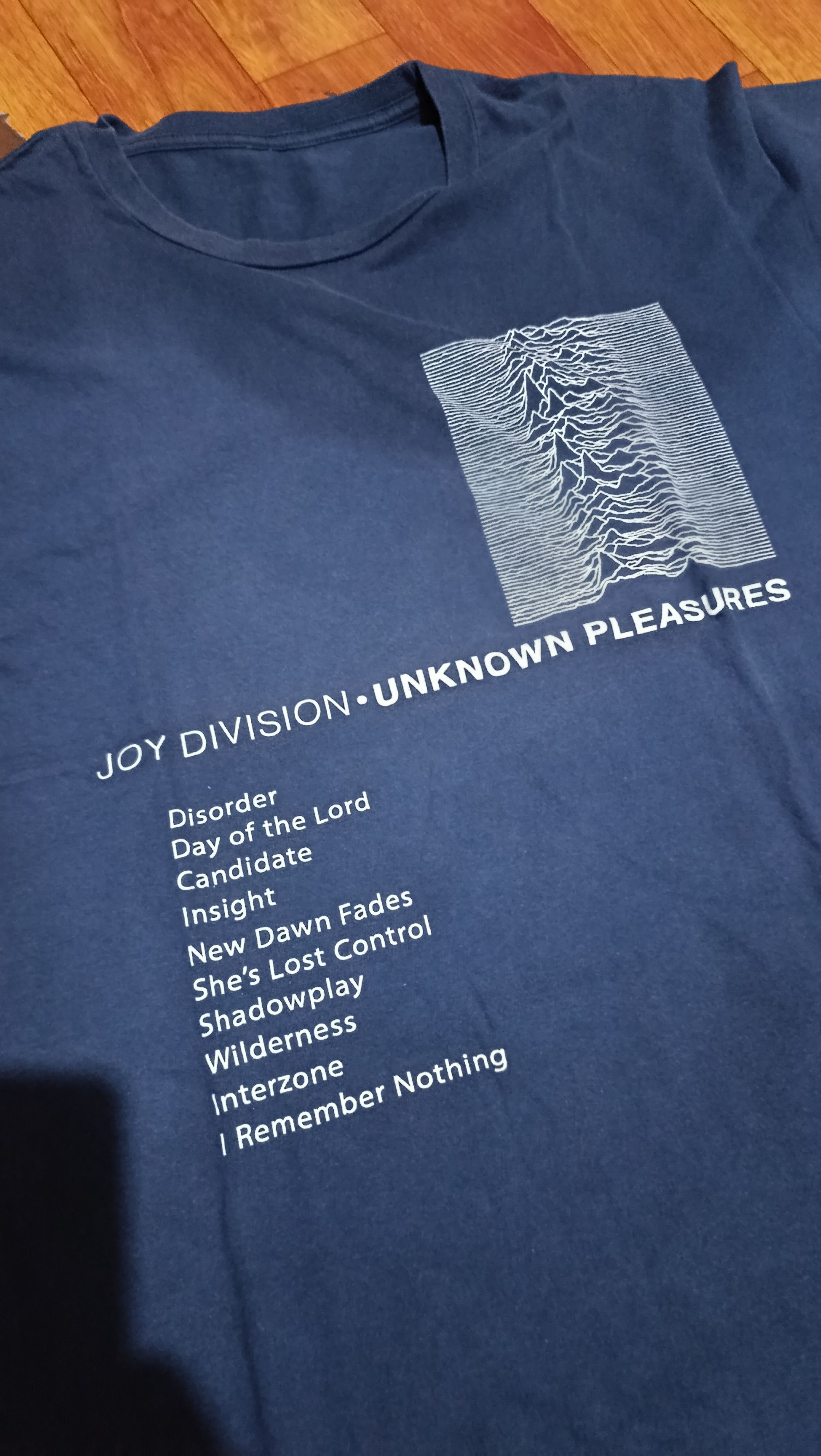 Band Tees Vtg Y2K Joy Division Unknown Pleasure Cover Album Song List Size US L / EU 52-54 / 3 - 1 Thumbnail