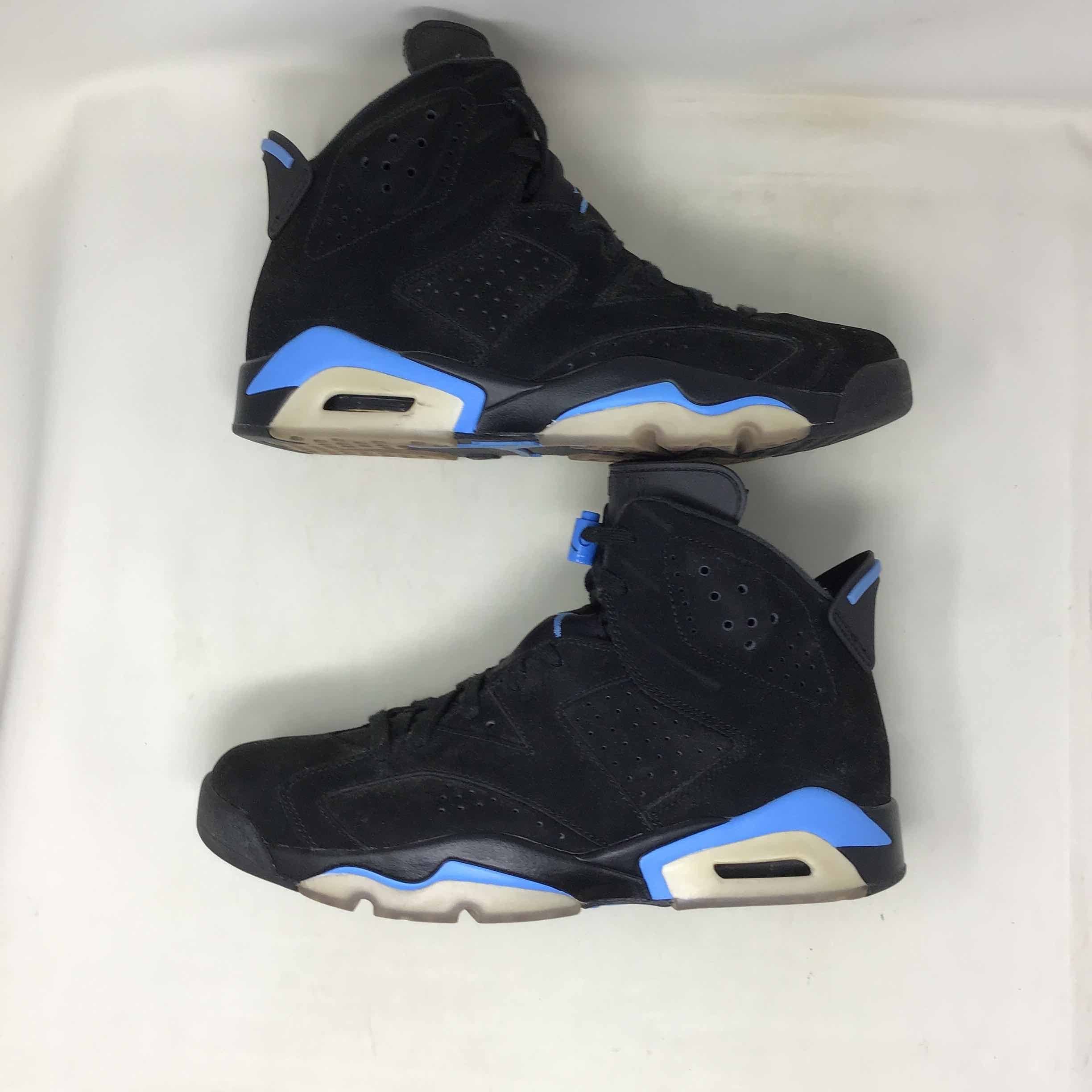 Air Jordan 6 Retro UNC