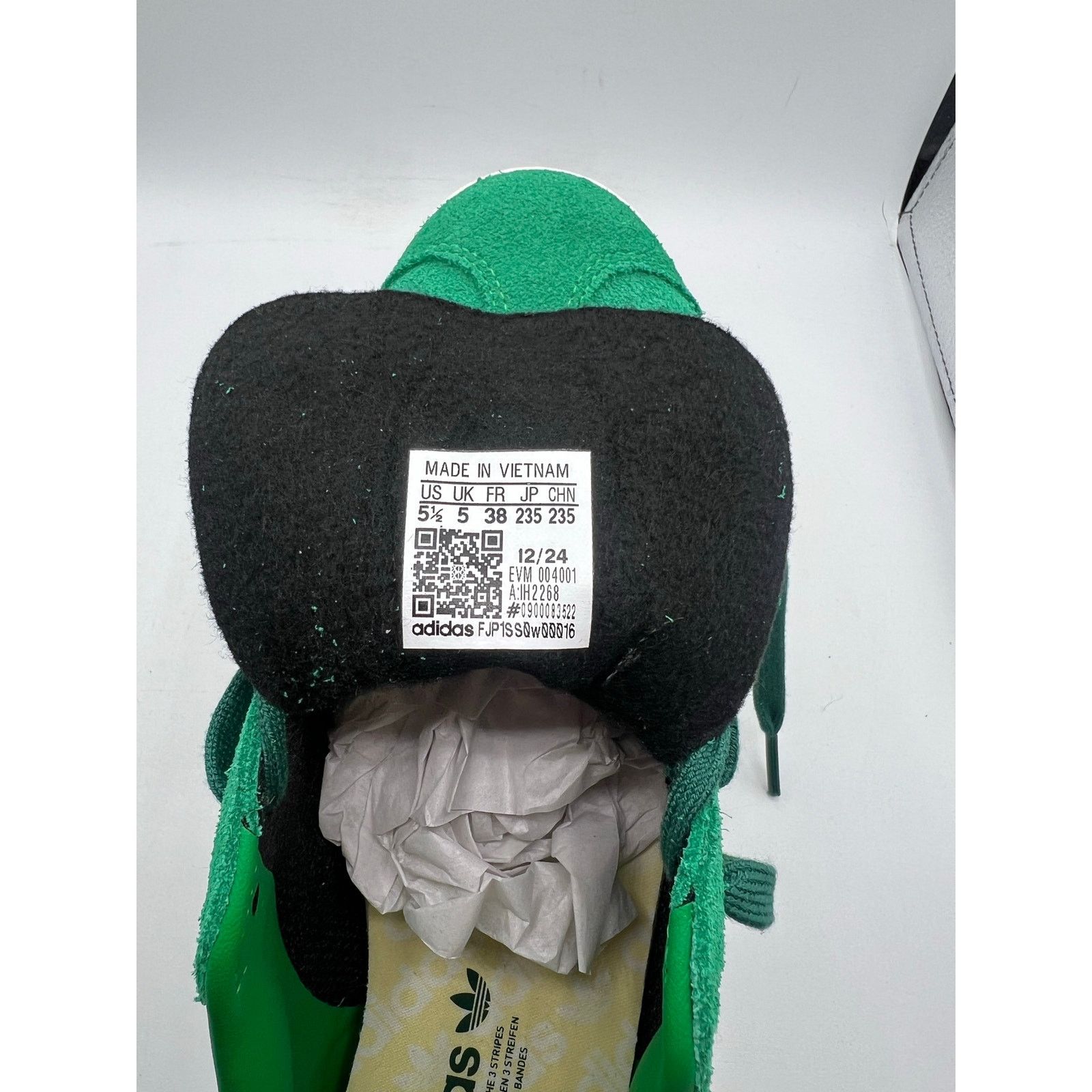 Adidas Adidas Gazelle Spikeless Golf “Collegiate Green” size 5.5 Size US 5.5 / EU 38 - 8 Thumbnail