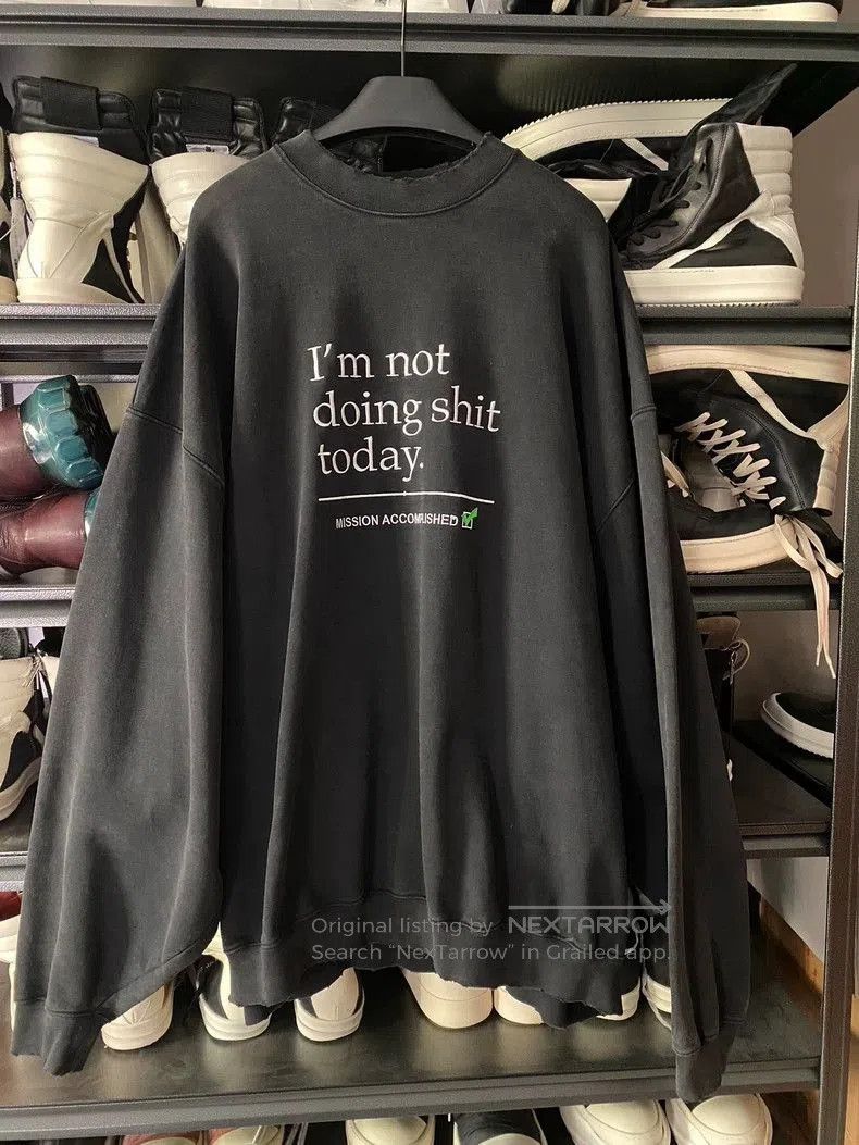 Vetements Vetements 23ss Oversized Graphic Sweatshirt. Size US S / EU 44-46 / 1 - 1 Thumbnail