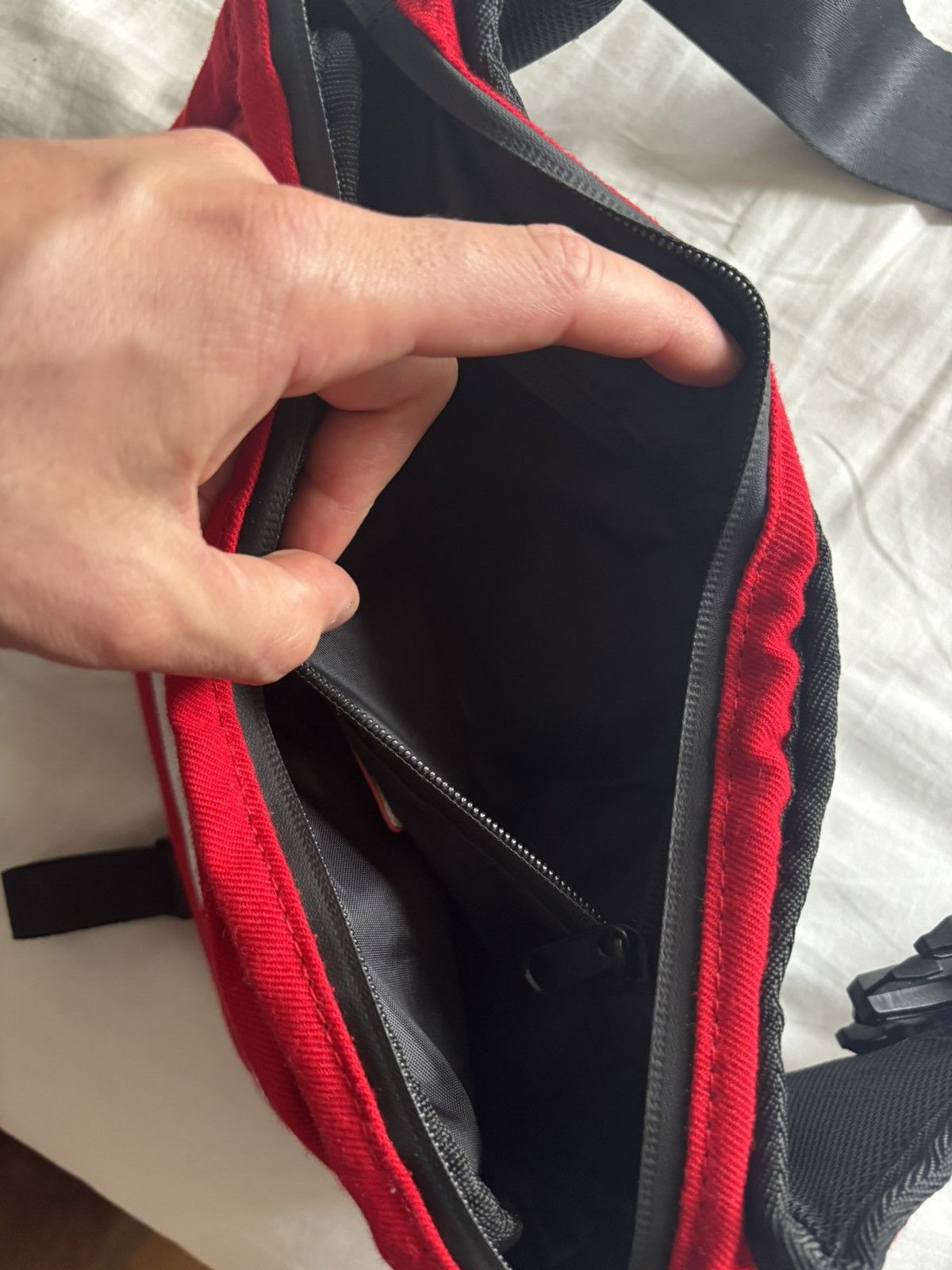 Sprayground Limited Edition Chicago Bulls X Sprayground Fanny Pack Size ONE SIZE - 7 Thumbnail